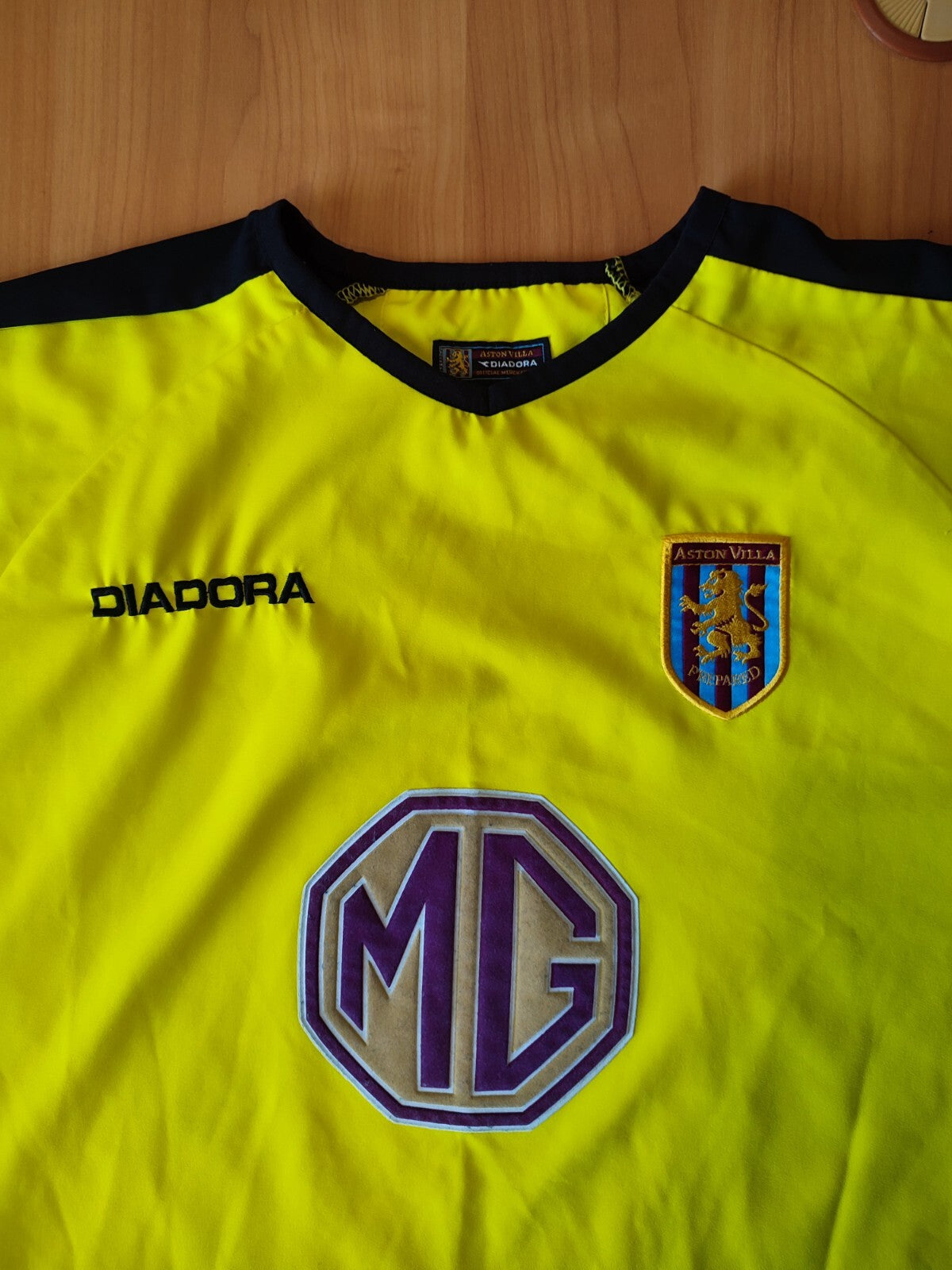 VINTAGE Aston Villa 2003 2004 away Sz M Diadora football shirt jersey soccer kit