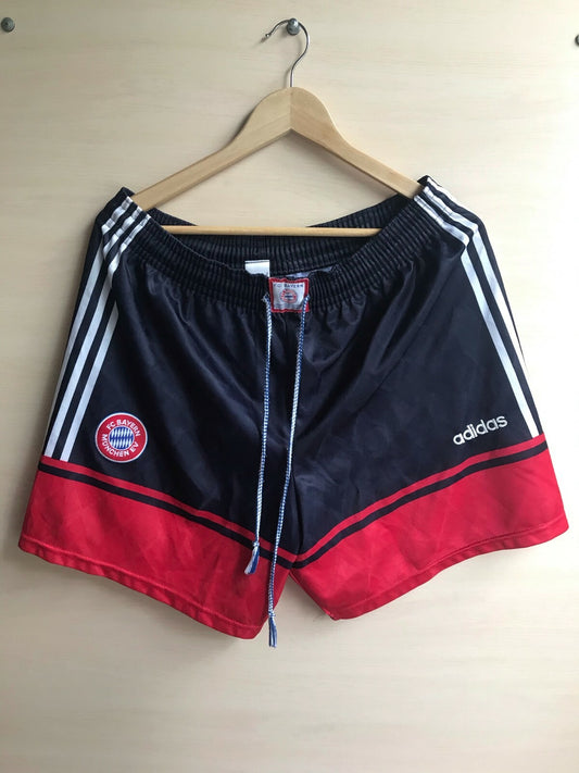 FC Bayern Munich 1997/1998/1999 away Size L Adidas football shorts soccer VTG