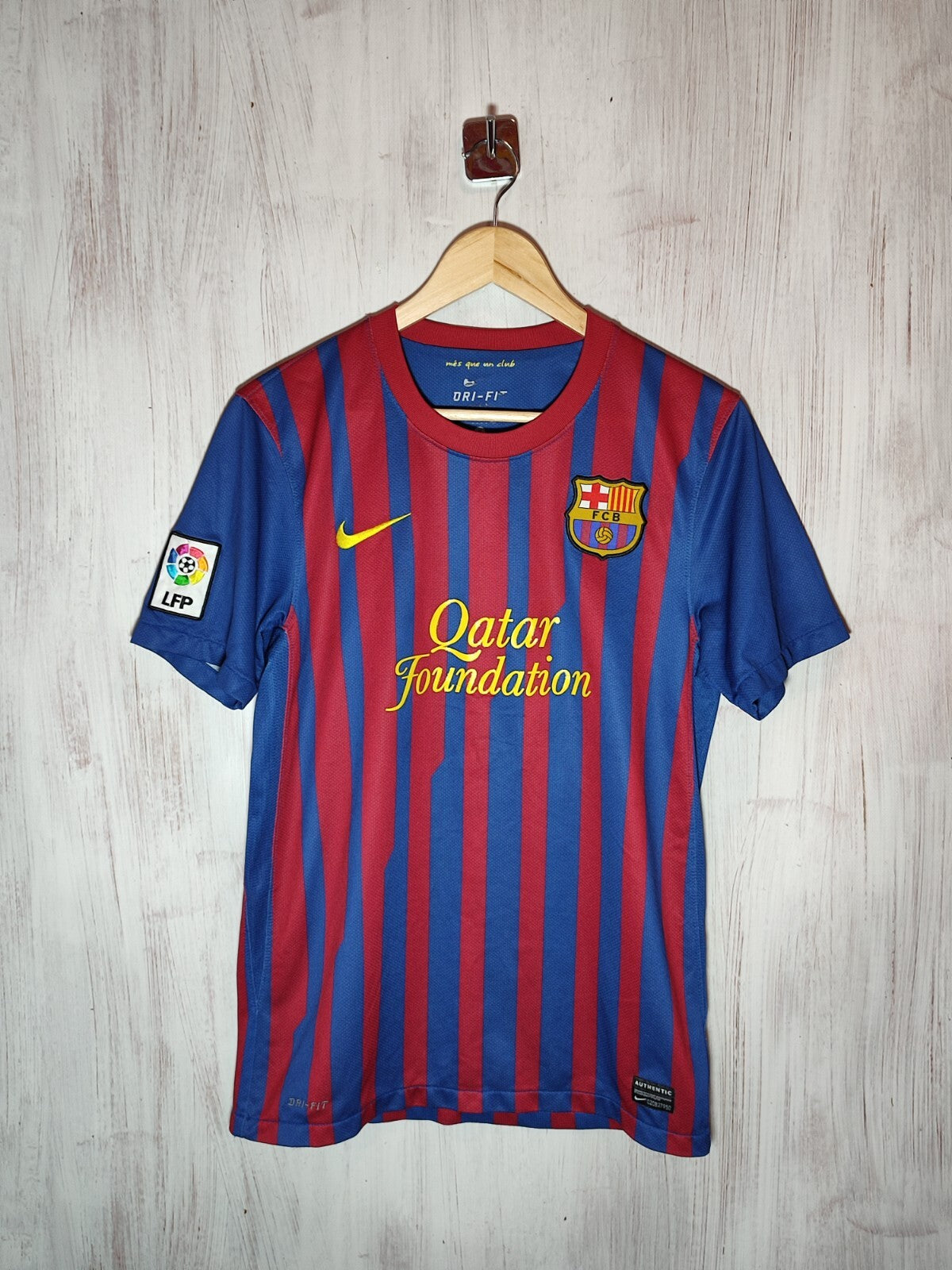 FC Barcelona 2011 2012 home Size S Nike shirt jersey Barca soccer fotball kit