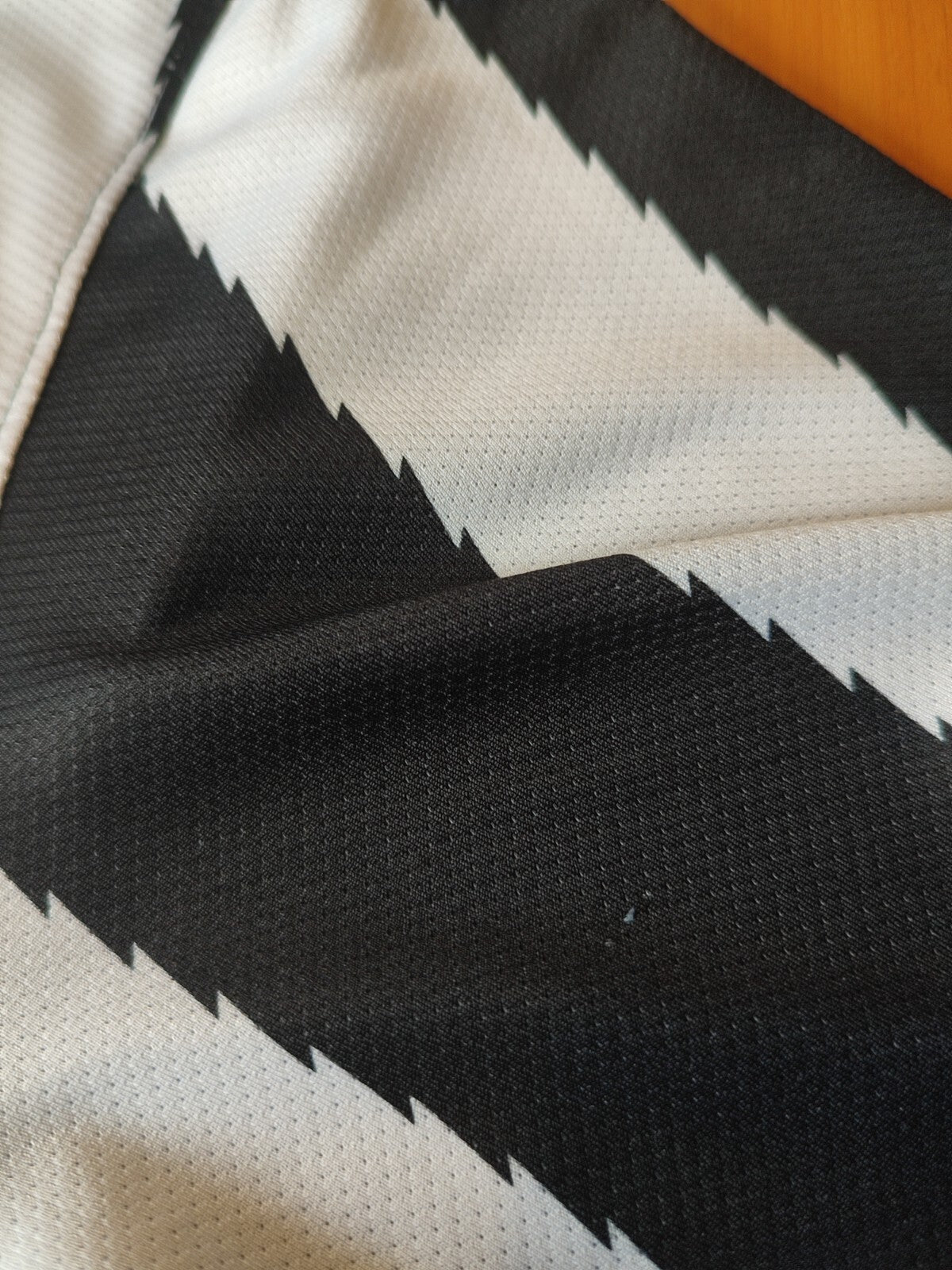 Juventus 2010 2011 home Sz S Nike shirt jersey maillot soccer football Aquilani