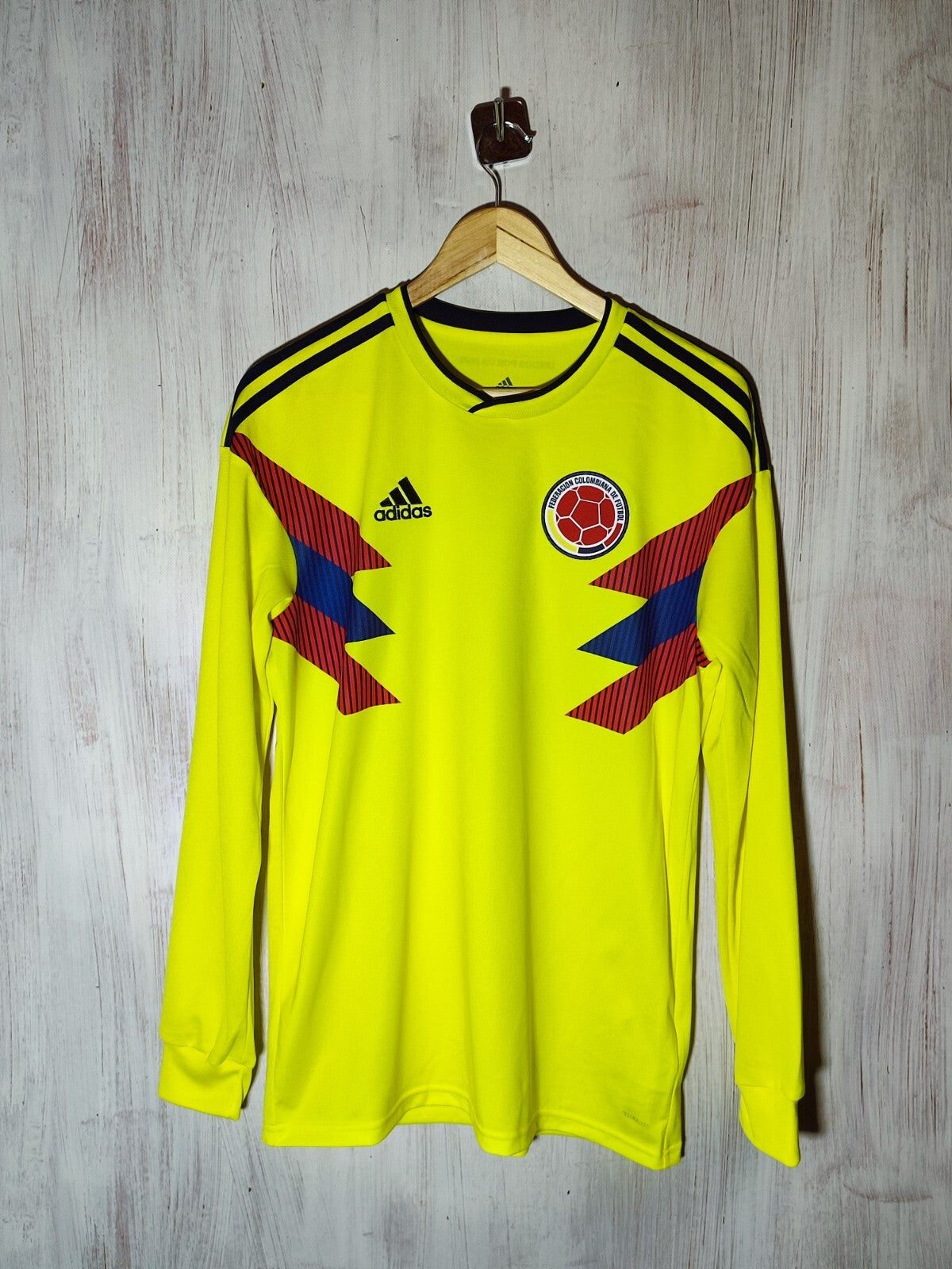 Colombia 2018 2019 home Sz M Adidas football shirt soccer jersey maillot kit tee