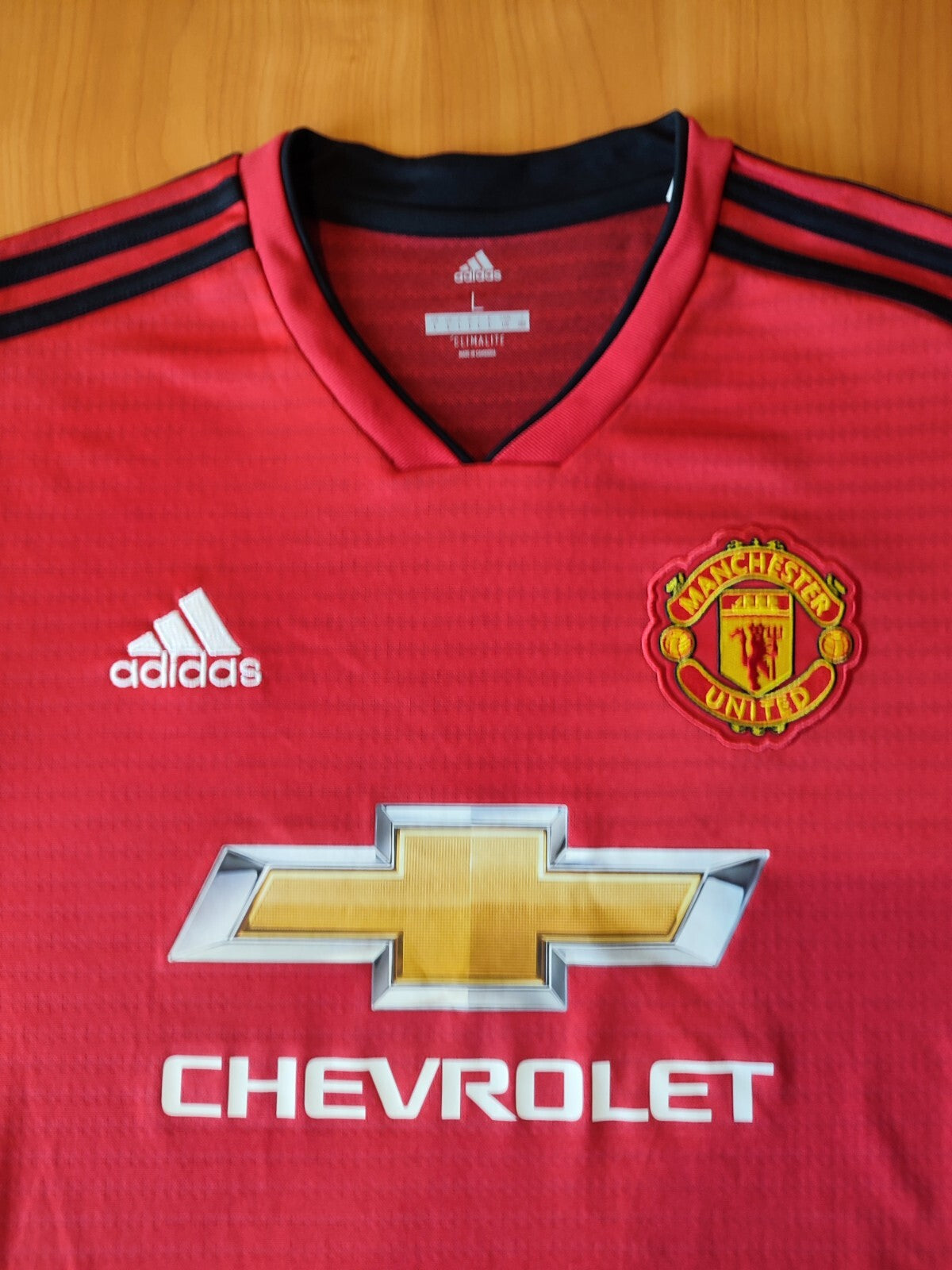 Manchester United 2018 2019 home Size L Adidas soccer shirt jersey football kit
