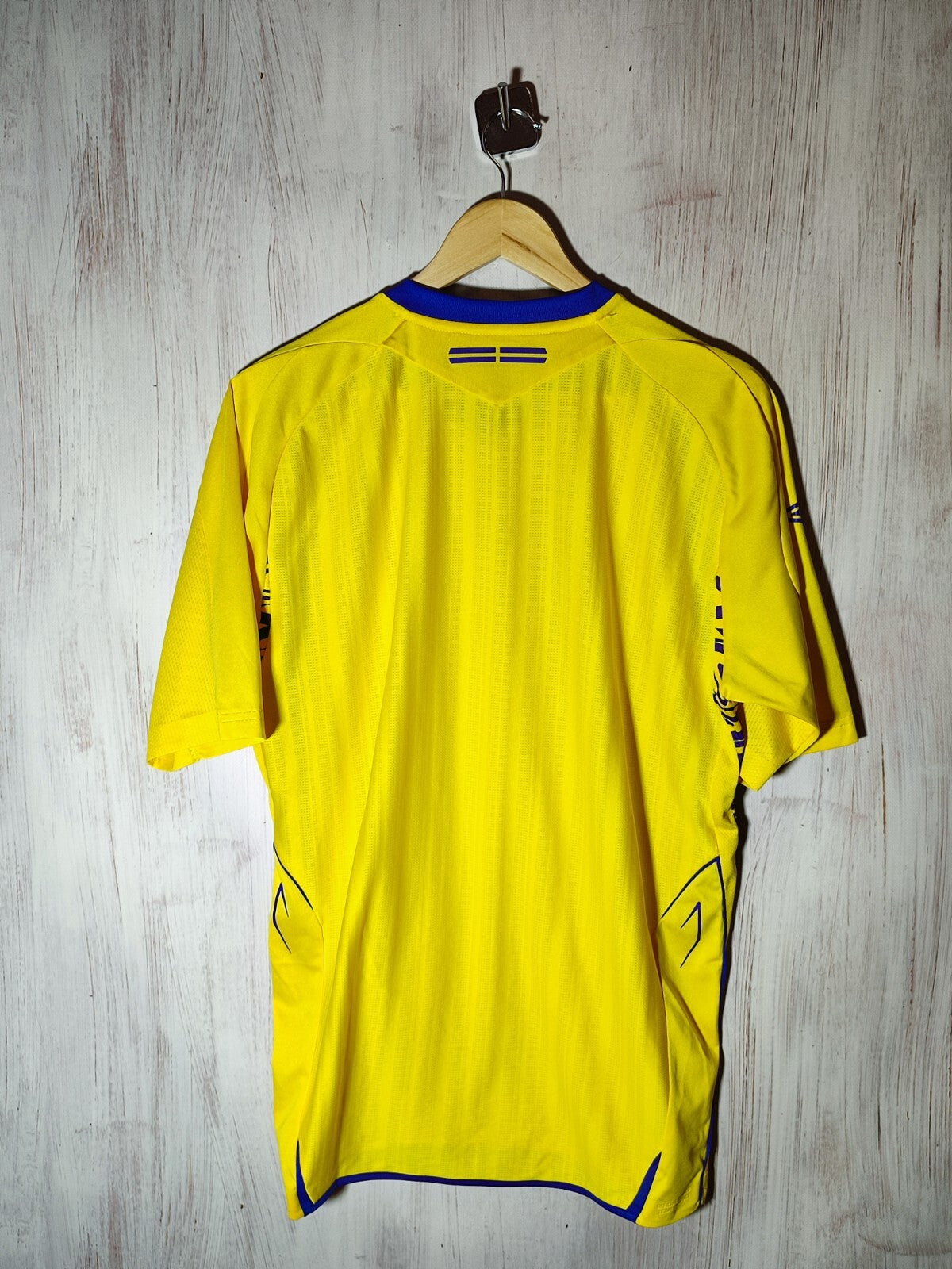 Sweden 2007 2008 2009 home Size L Umbro shirt jersey soccer football kit tee