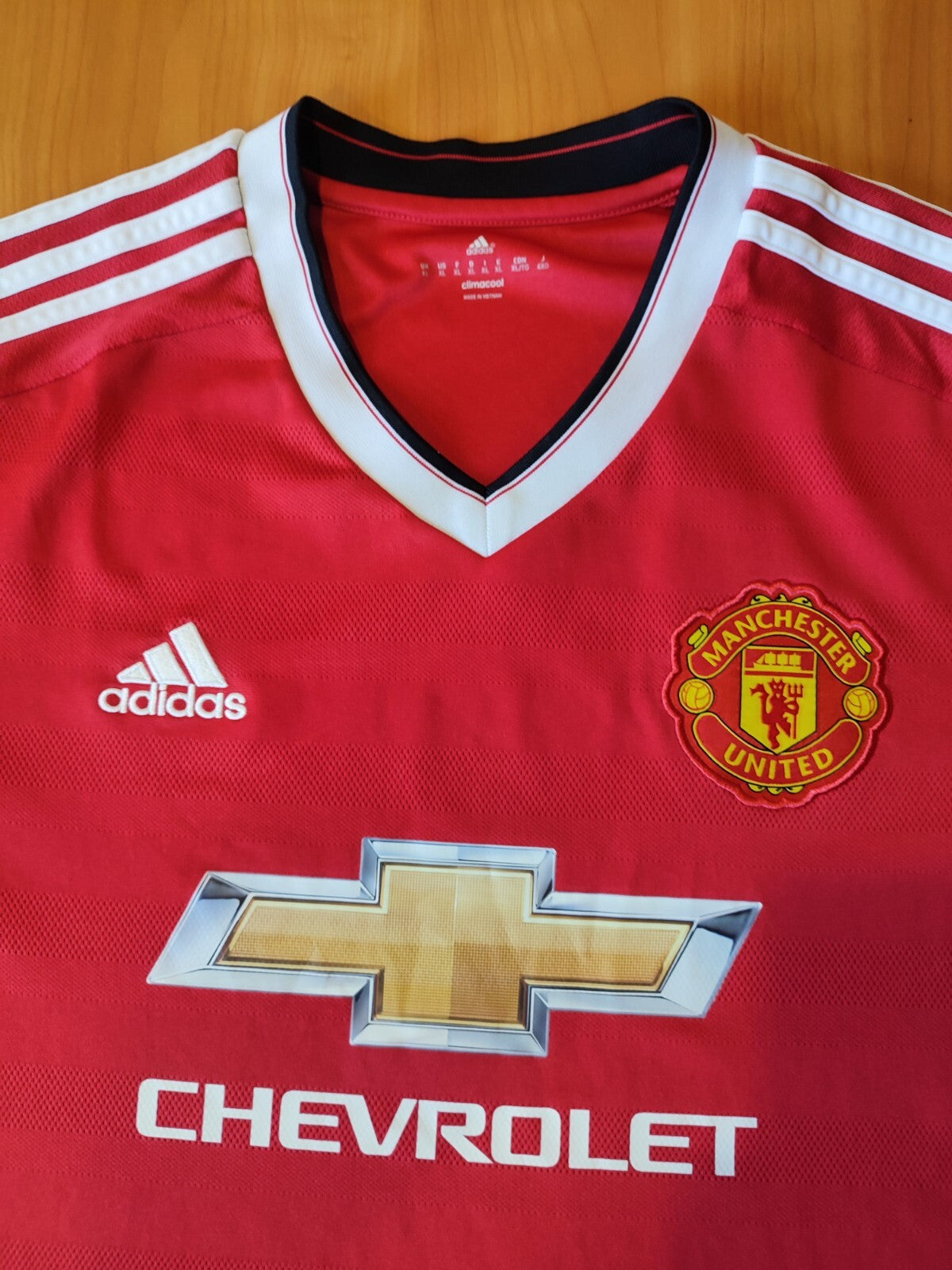 Manchester United 2015 2016 home Size XL Adidas soccer shirt jersey football kit