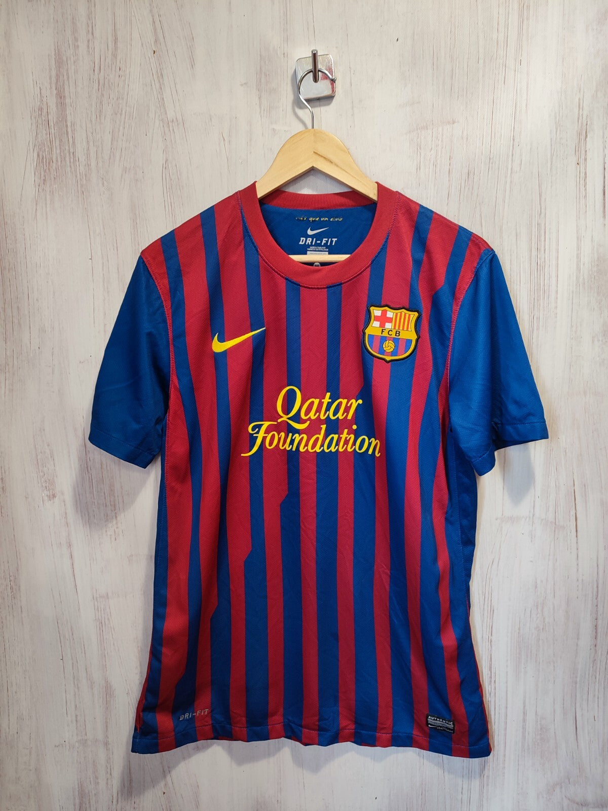 FC Barcelona 2011 2012 home Sz M Nike shirt jersey soccer football kit tee Xavi