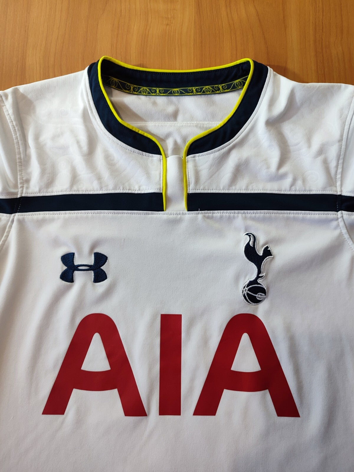 Tottenham Hotspur 2014 2015 home Size S Under Armour Spurs shirt jersey kit tee