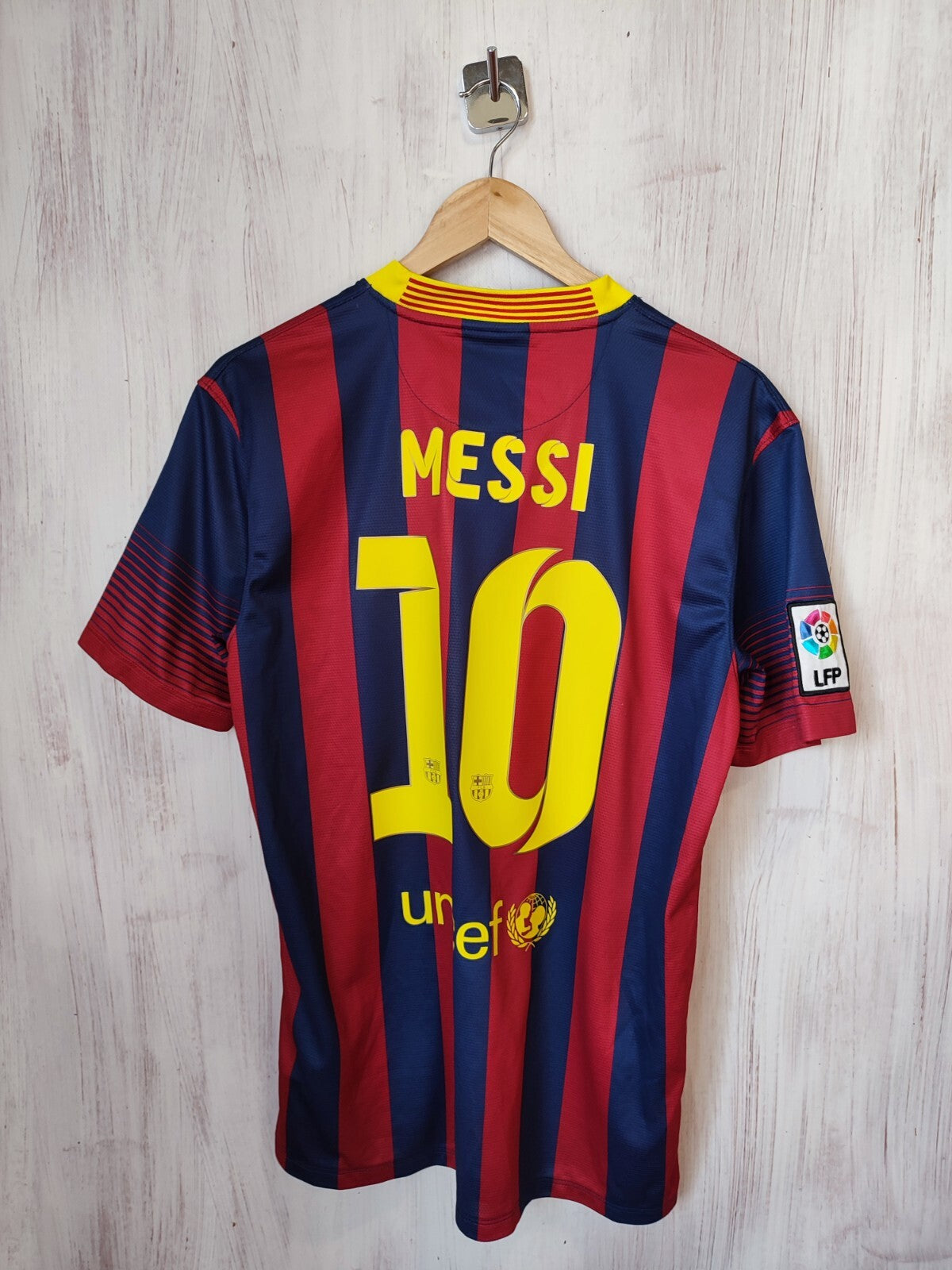 FC Barcelona 2013 2014 home Sz M Nike shirt jersey soccer football kit tee Messi