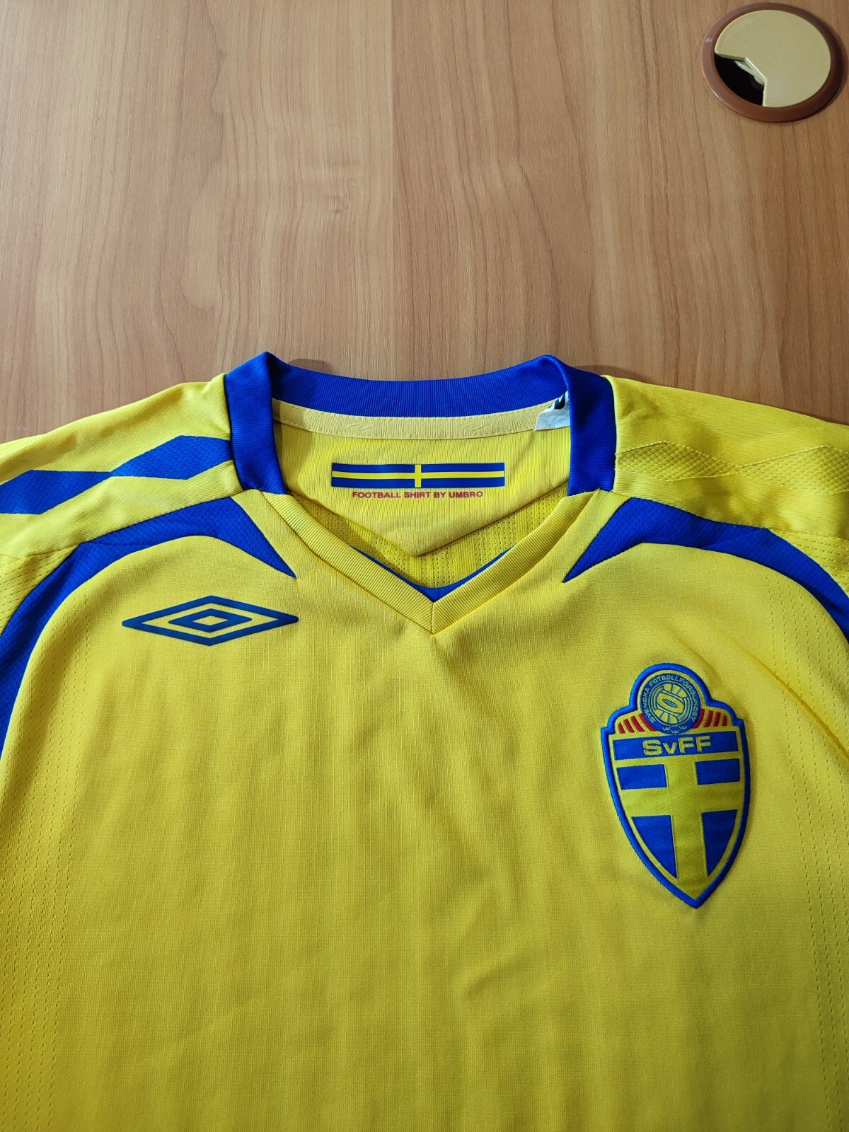 Sweden 2007 2008 2009 home Size L Umbro shirt jersey soccer football kit tee