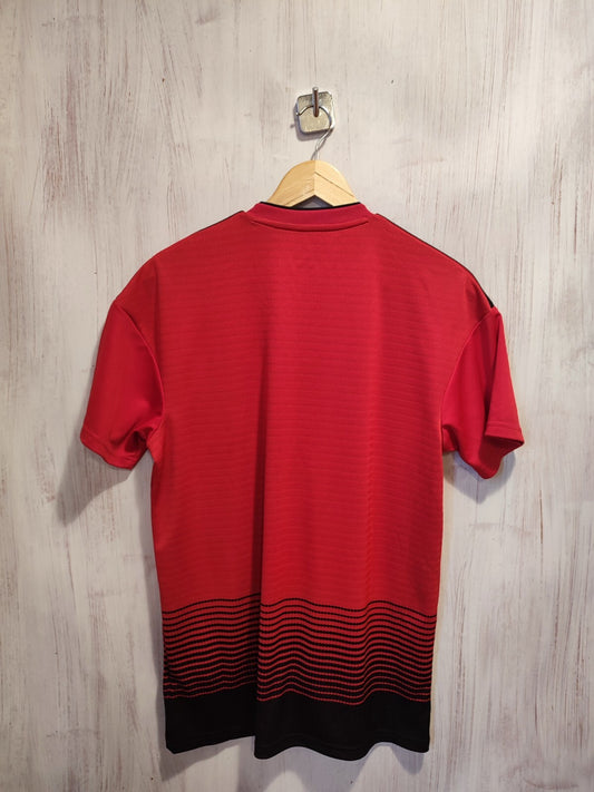 Manchester United 2018 2019 home Size M Adidas soccer shirt jersey football kit