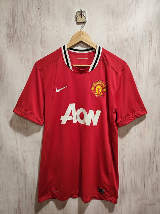 Manchester United 2011 2012 home Size L Nike shirt jersey football soccer Young