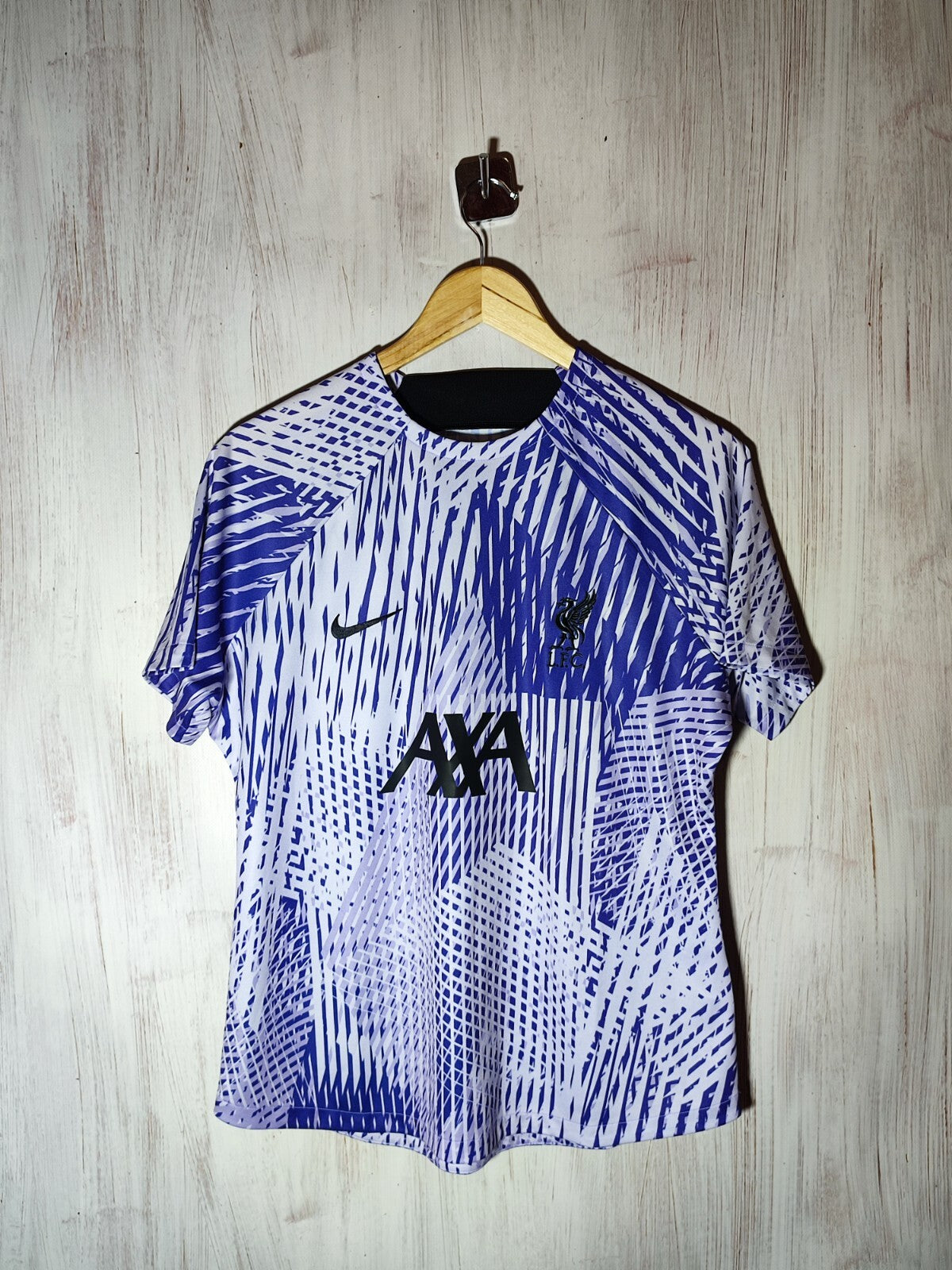 women's FC Liverpool 2022 2023 training Size L Nike shirt soccer football jersey