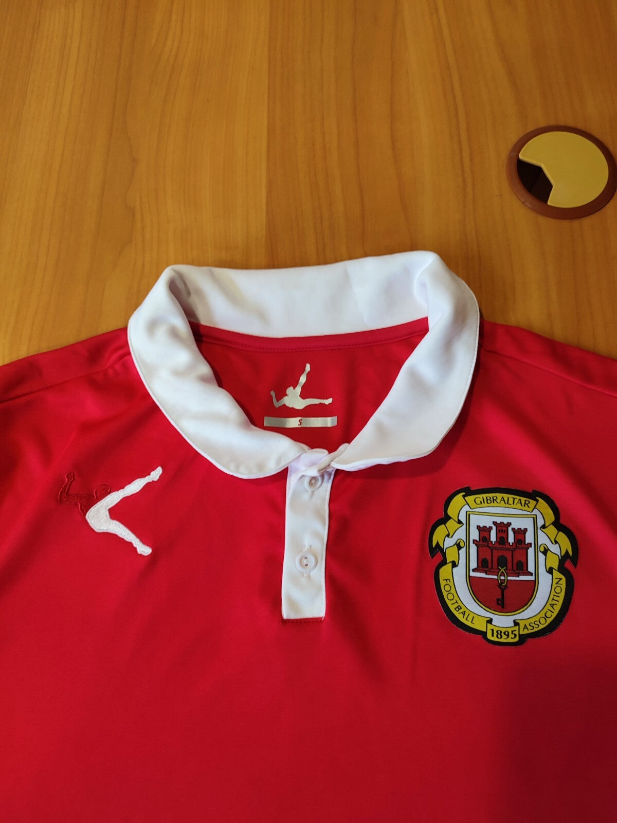 Gibraltar team 2018 2019 2020 home Size S football shirt soccer jersey kit tee