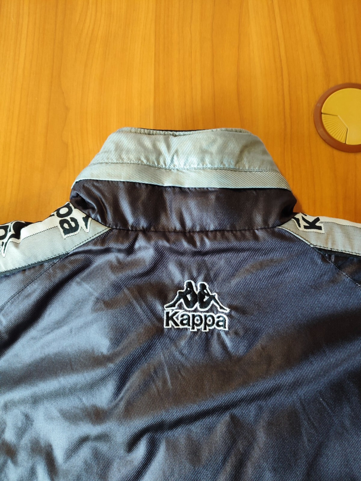 Juventus 1995 1996 1997 Size L Kappa football soccer jacket bench coat VINTAGE