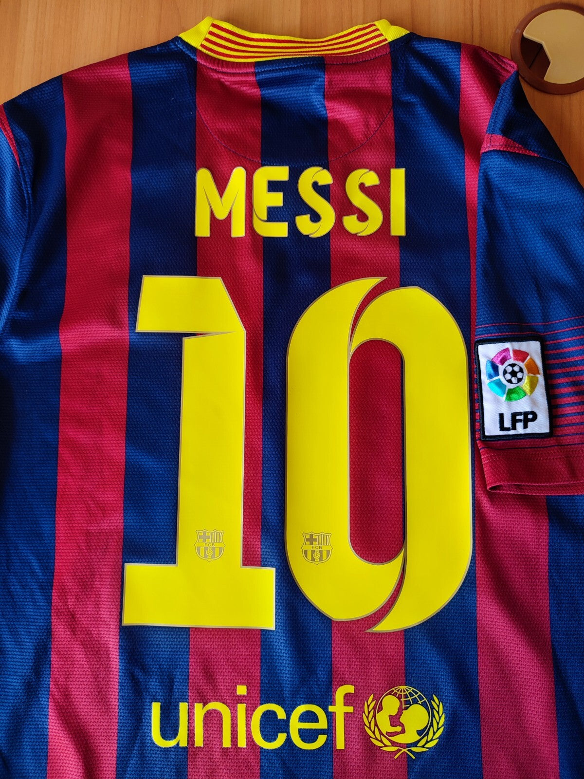 FC Barcelona 2013 2014 home Sz M Nike shirt jersey soccer football kit tee Messi