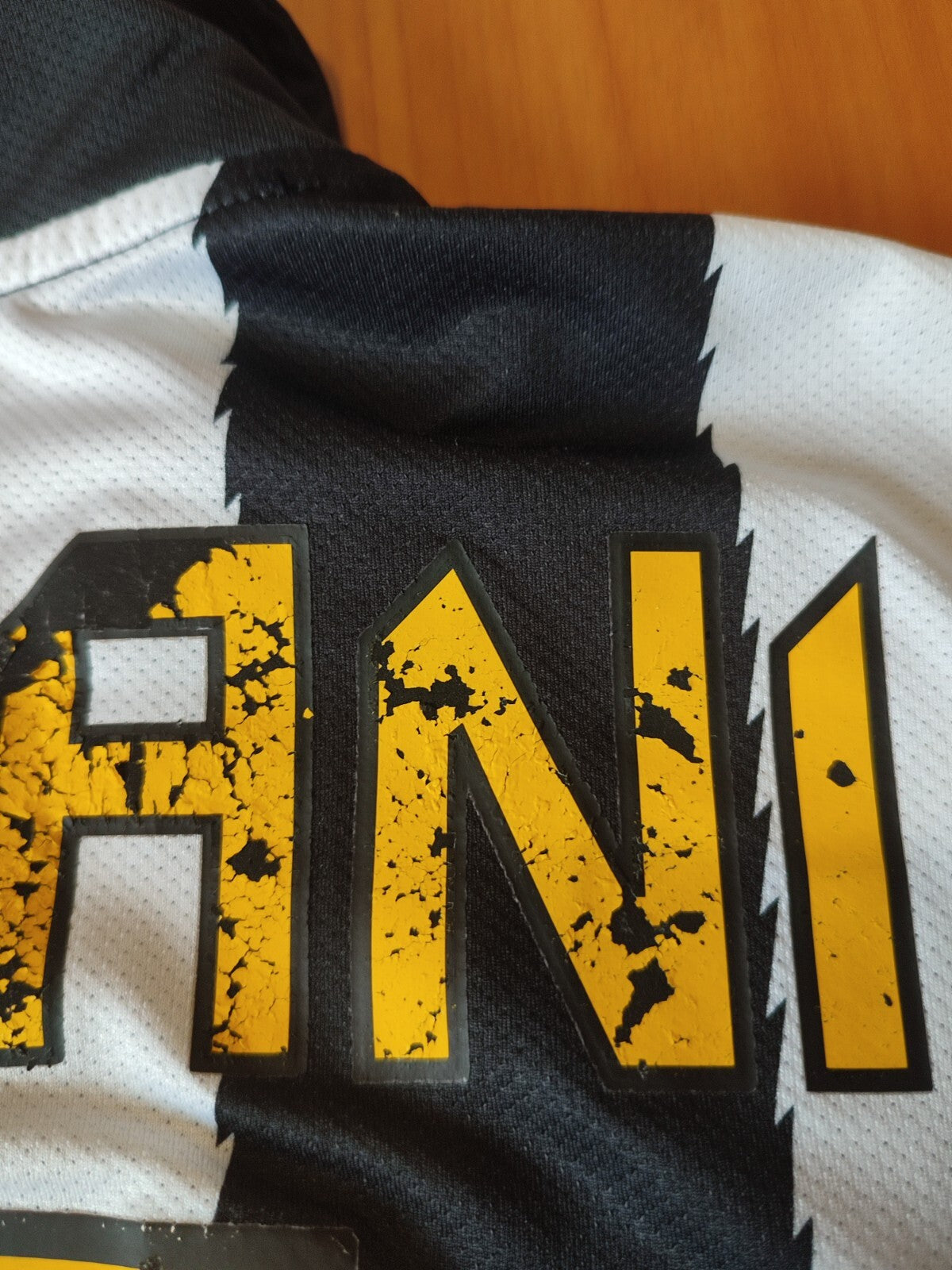 Juventus 2010 2011 home Sz S Nike shirt jersey maillot soccer football Aquilani