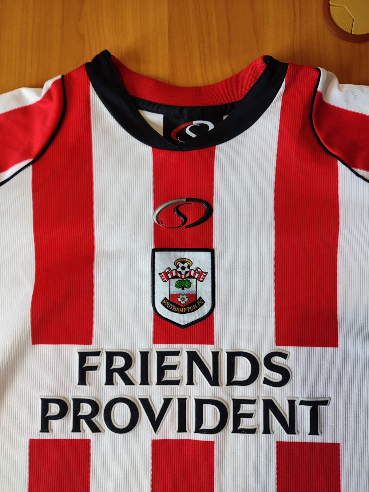 FC Southampton 2005 2006 home Size L Saints football soccer shirt jersey kit tee