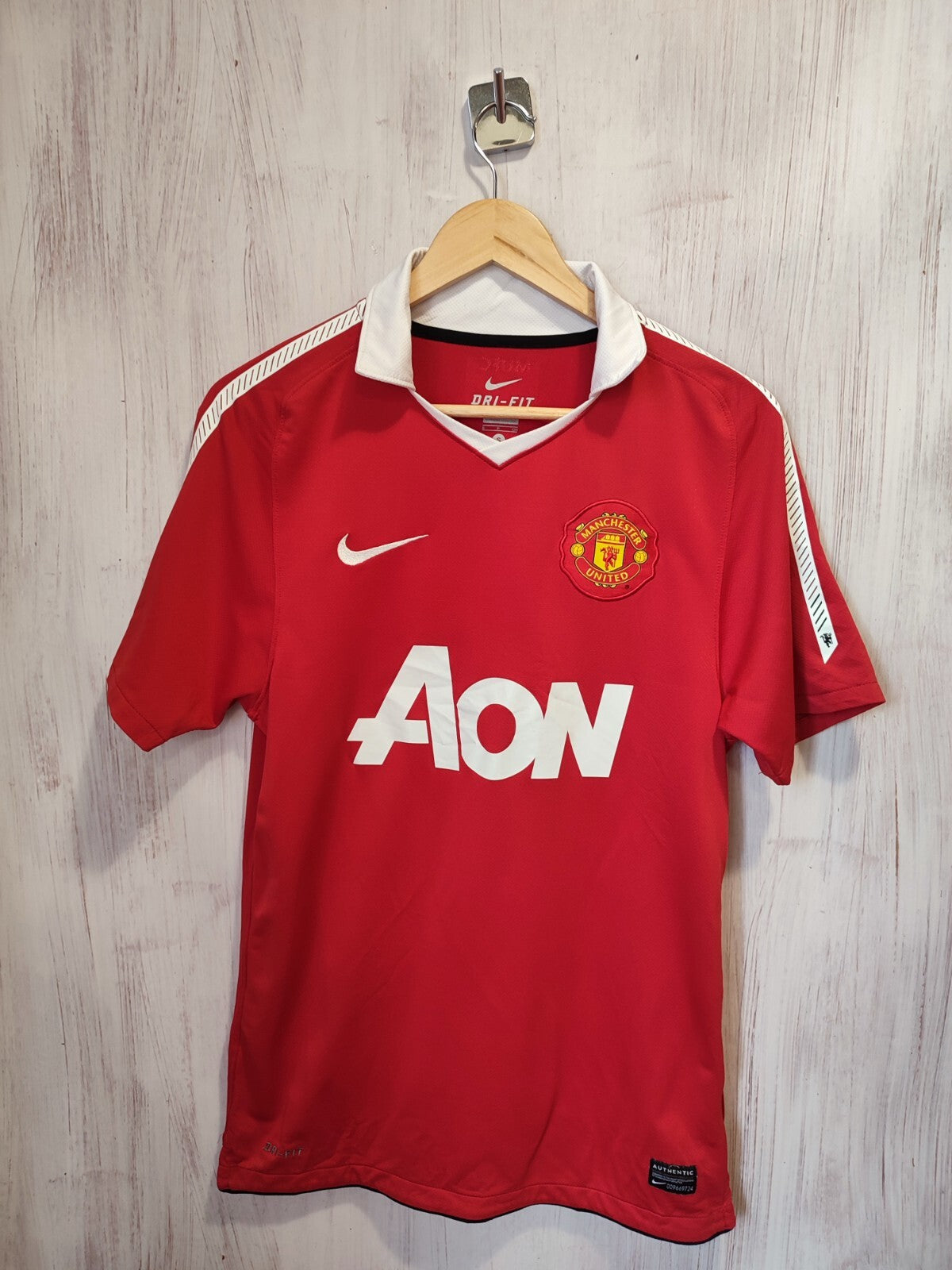 Manchester United 2010 2011 home Sz S Nike shirt jersey soccer football kit tee