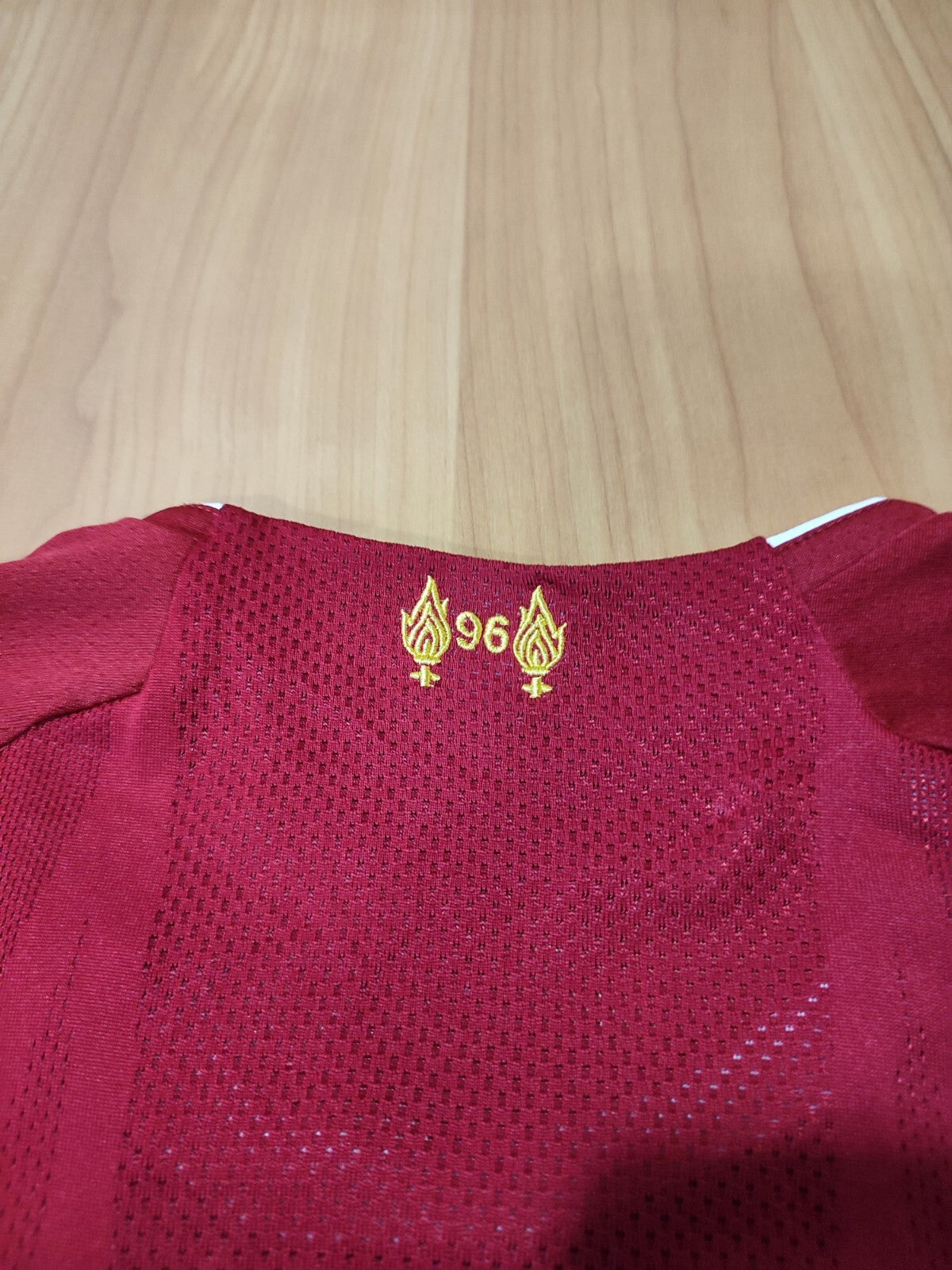 FC Liverpool 2019 2020 home Size M shirt soccer football jersey kit maillot tee