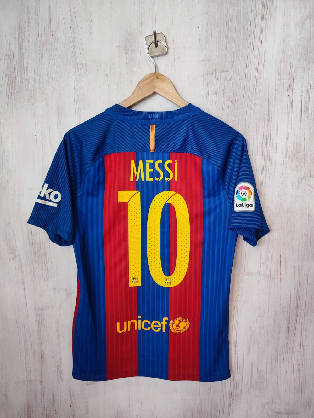 FC Barcelona 2016 2017 home Sz S Nike shirt jersey soccer football kit tee Messi