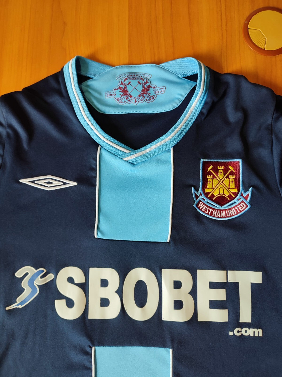 West Ham United 2009 2010 away Siz M Umbro football shirt jersey soccer kit tee