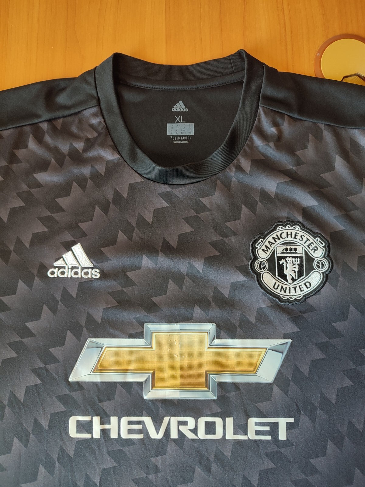 Manchester United 2017 2018 away Sz XL Adidas soccer shirt jersey football kit