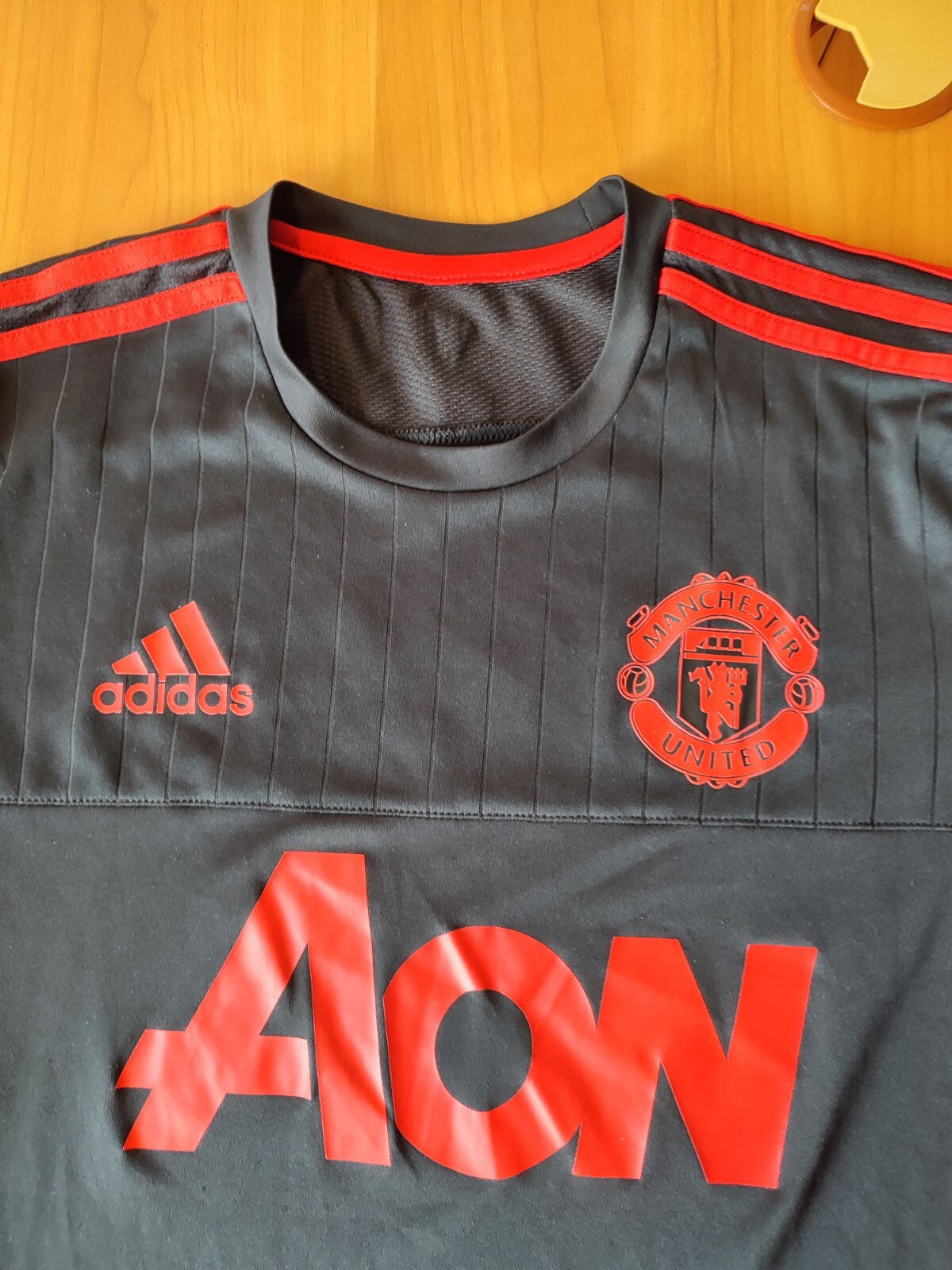 Manchester United 2015 2016 training Size S Adidas jersey shirt football soccer