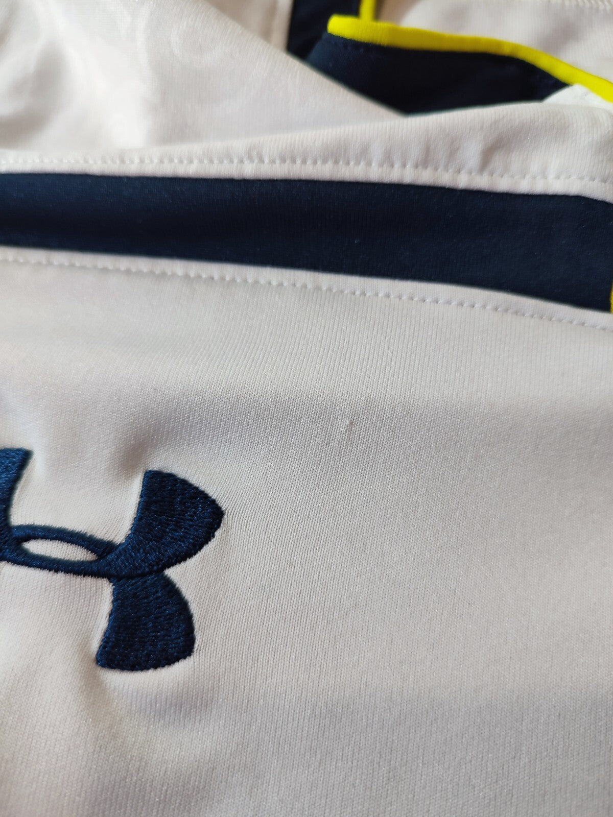 Tottenham Hotspur 2014 2015 home Size S Under Armour Spurs shirt jersey kit tee