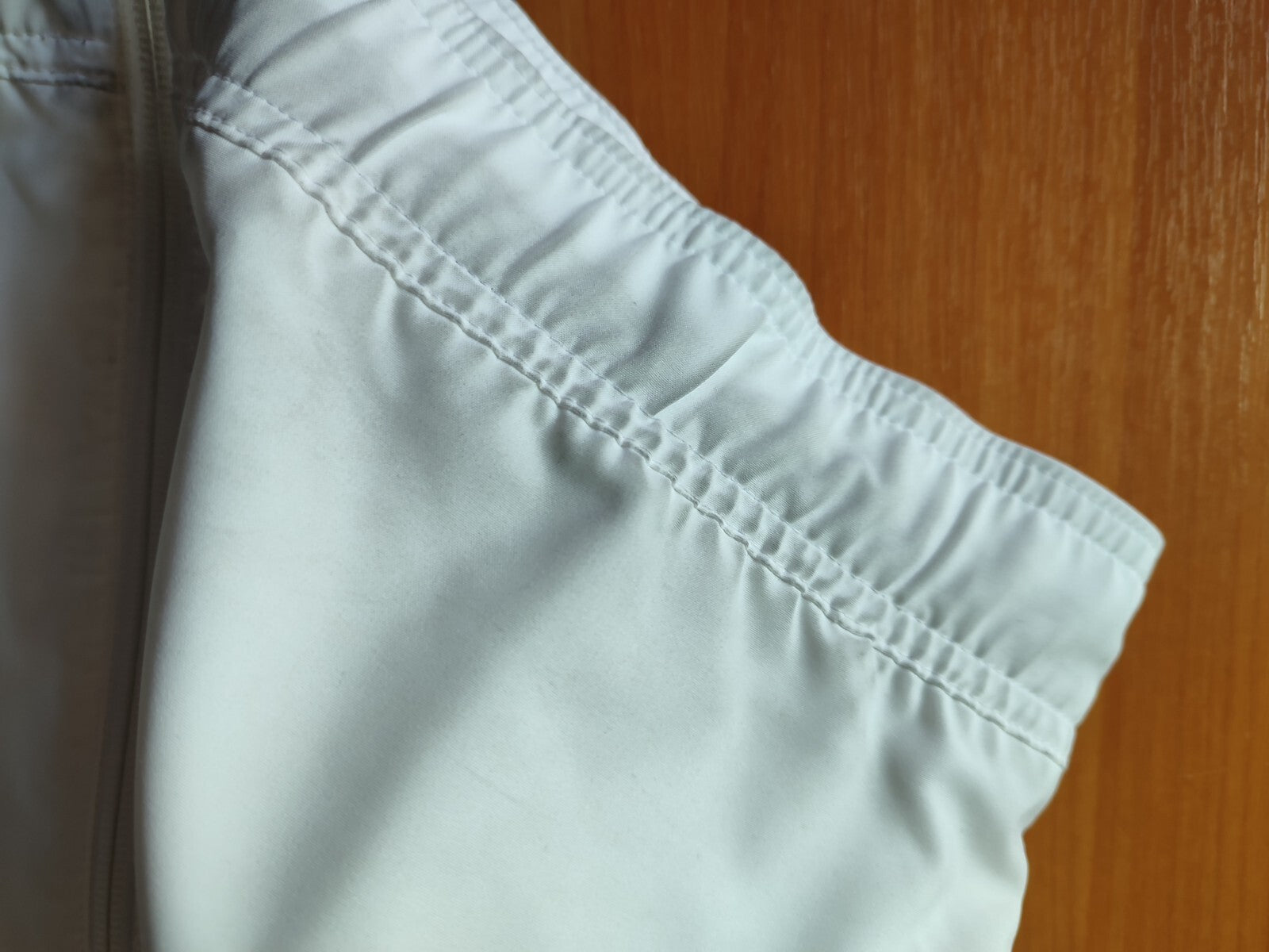 Real Madrid 2022 2023 Size S soccer football top jacket sweatshirt kit Adidas