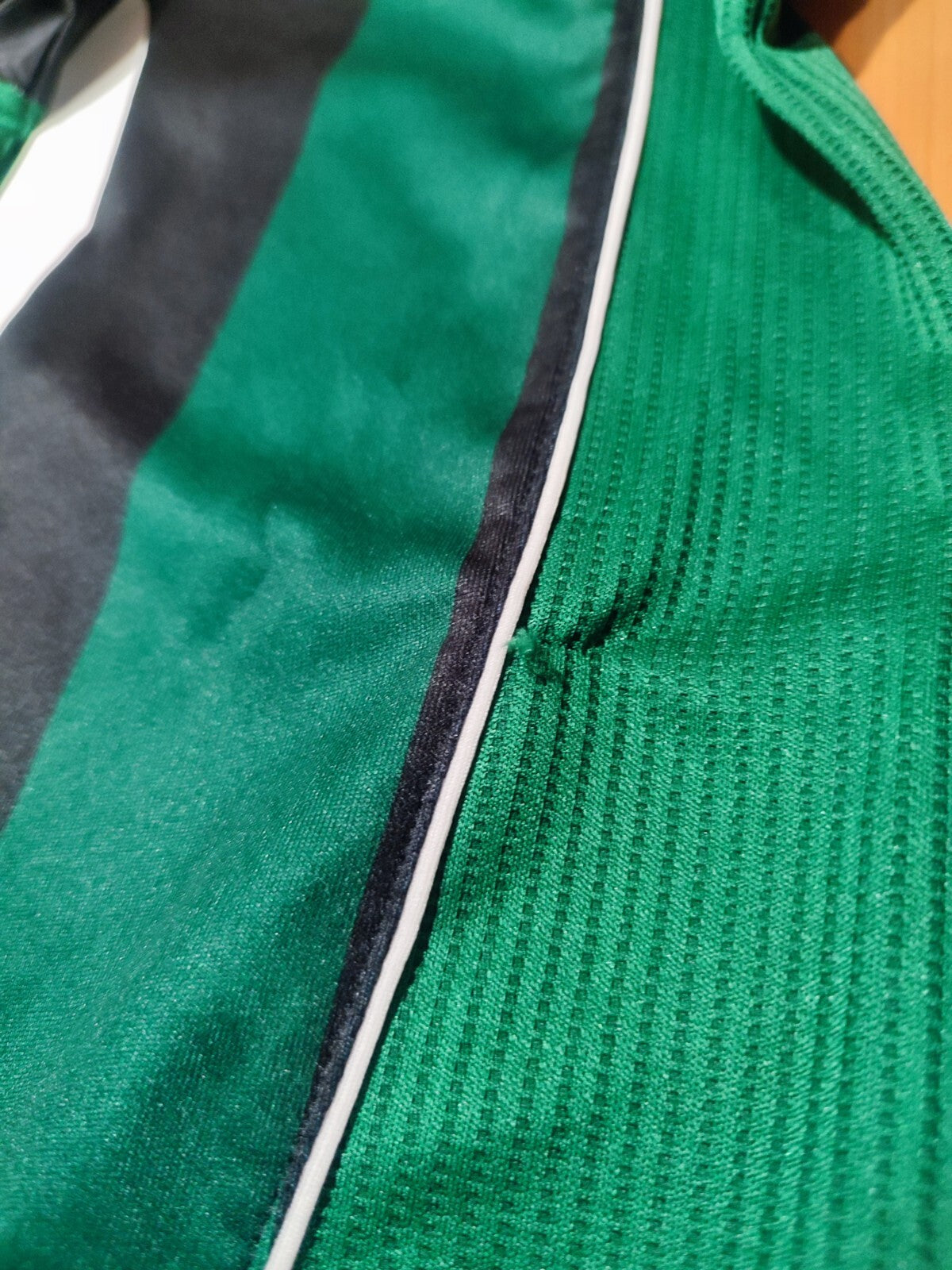 FC Wacker Innsbruck 2010 2011 home Size M soccer shirt jersey football kit Jako