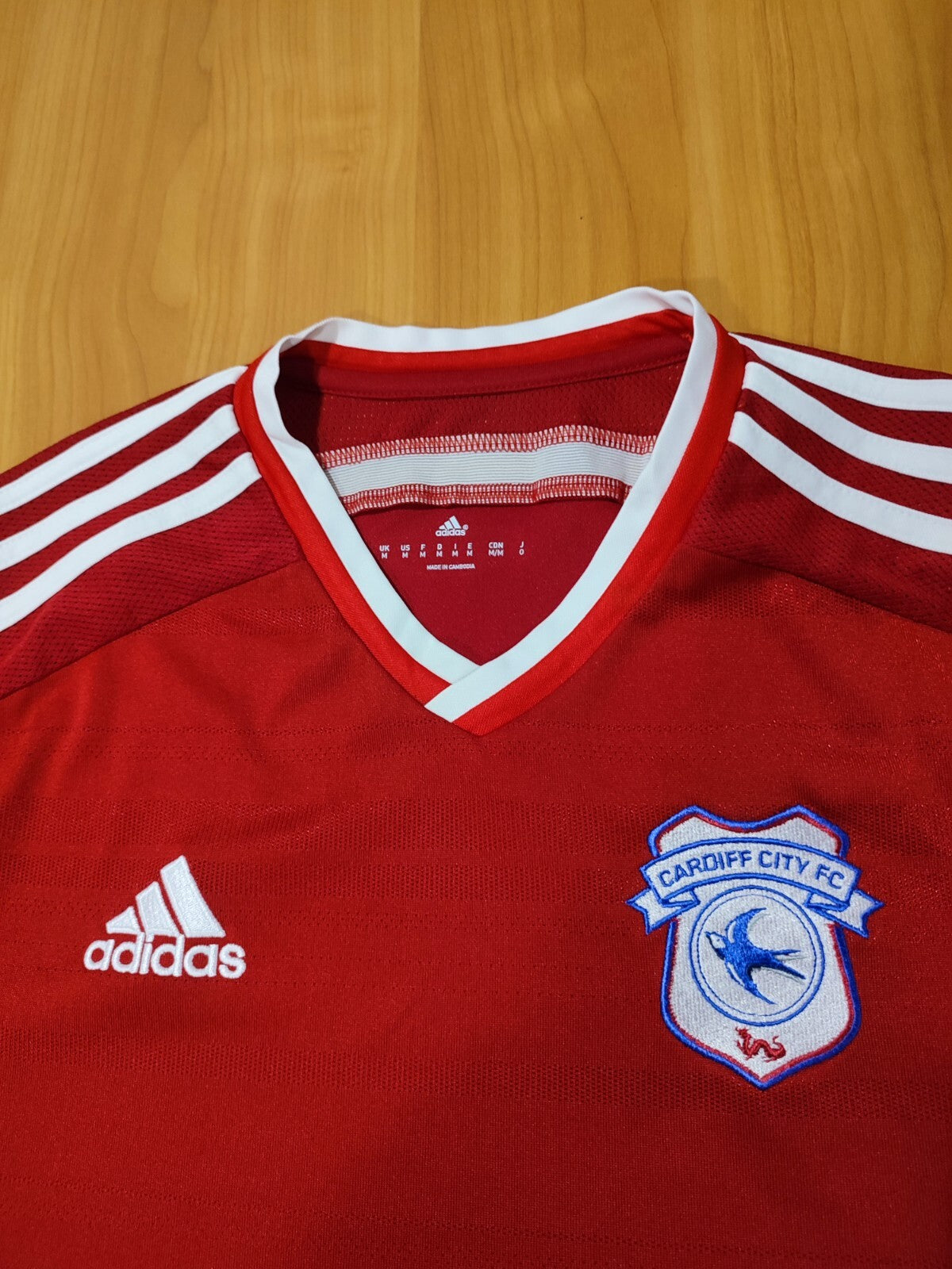 AUTHENTIC FC Cardiff City 2015 2016 away Sz M football shirt jersey soccer kit