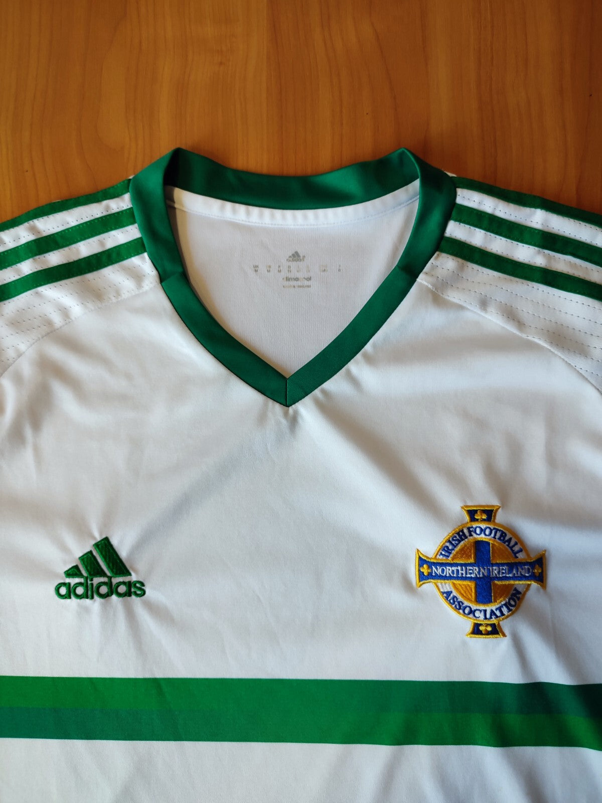 Northern Ireland 2016 2017 away Sz M Adidas shirt jersey soccer football kit tee