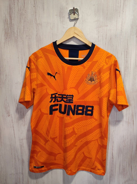 Newcastle United 2019 2020 third Sz M Puma football soccer shirt jersey kit 3rd