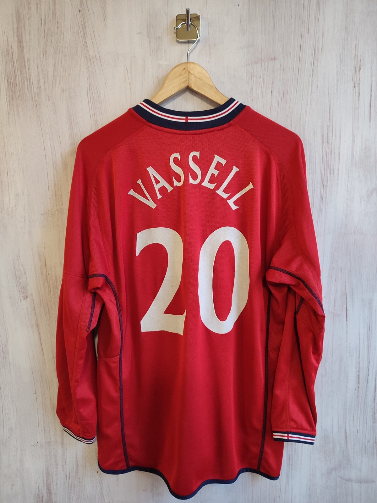 England 2002 2003 2004 #20 Vassell Away Sz XL REVERSIBLE Umbro shirt jersey kit