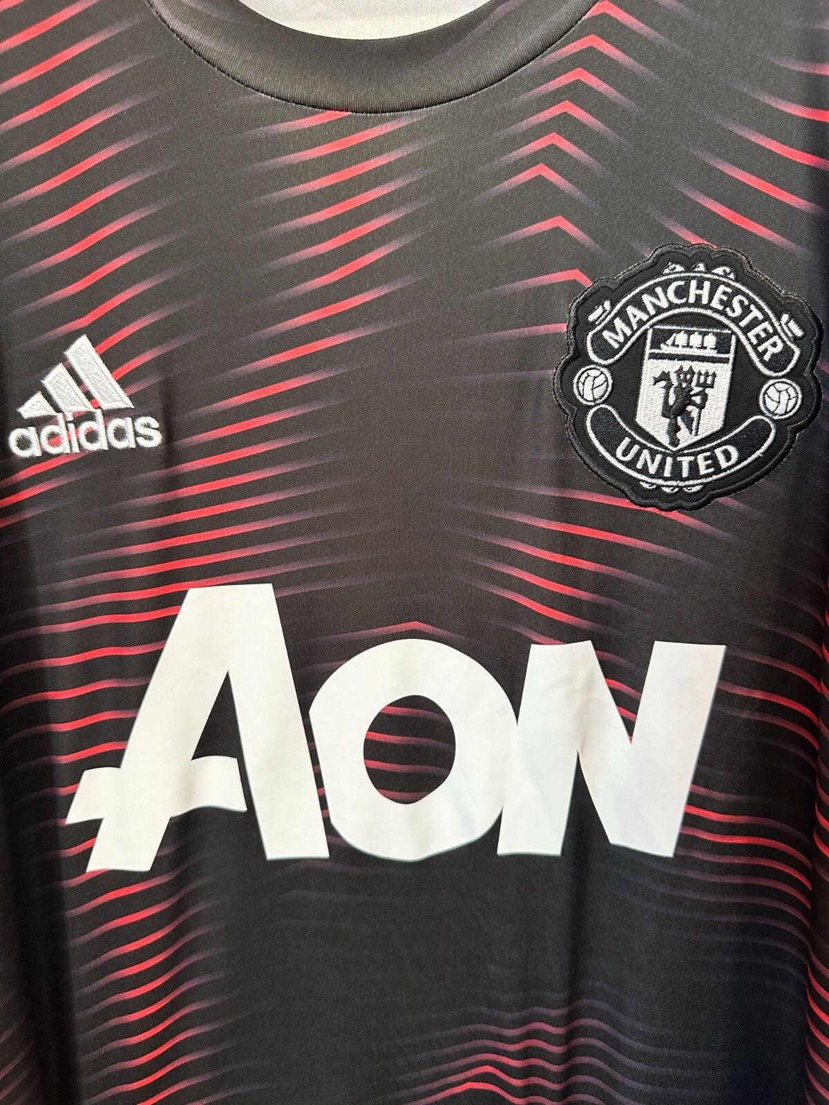Manchester United 2018 2019 Pre match Size M shirt kit jersey football soccer