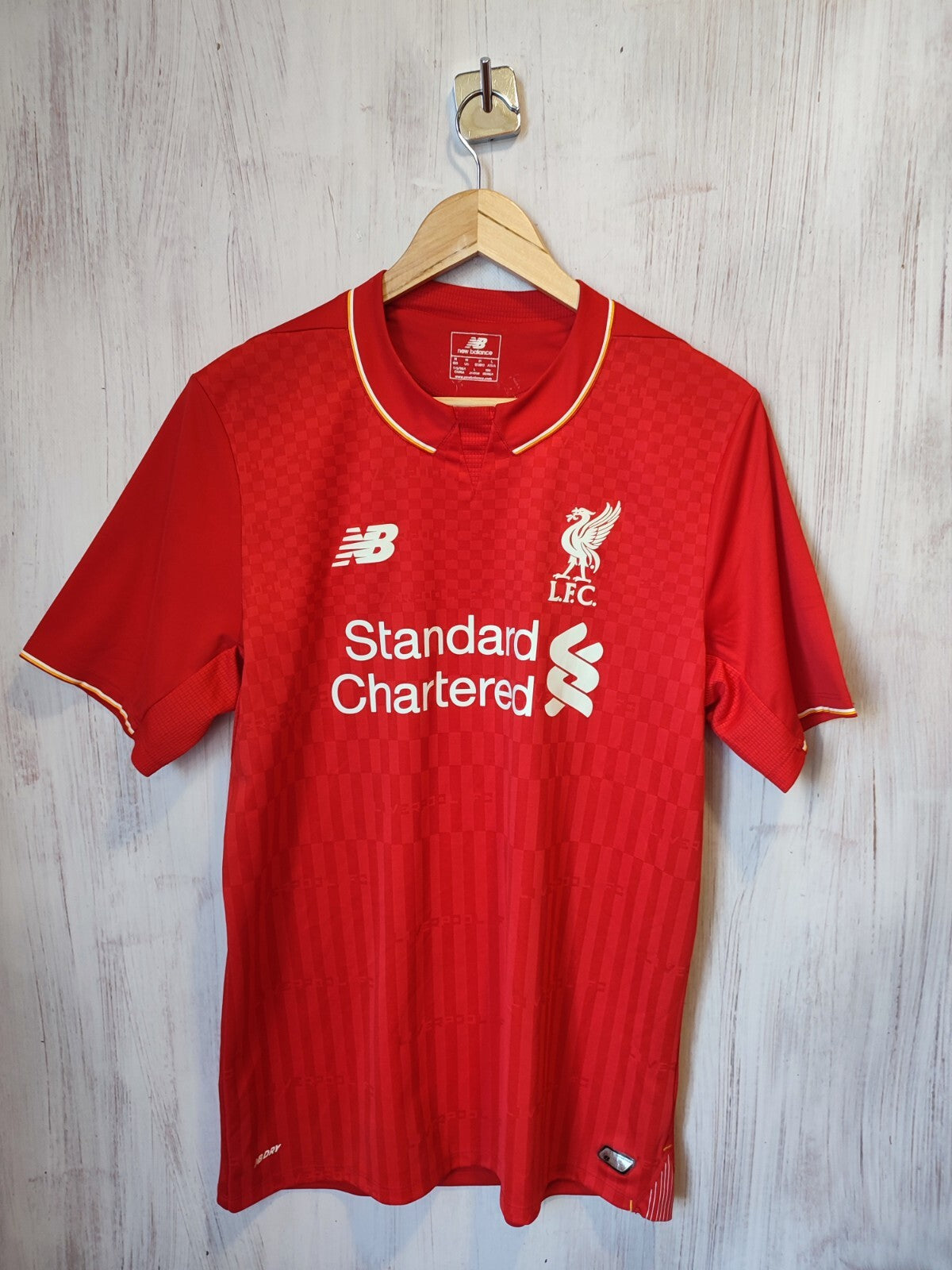FC Liverpool 2015 2016 home Size M New Balance shirt soccer jersey football kit