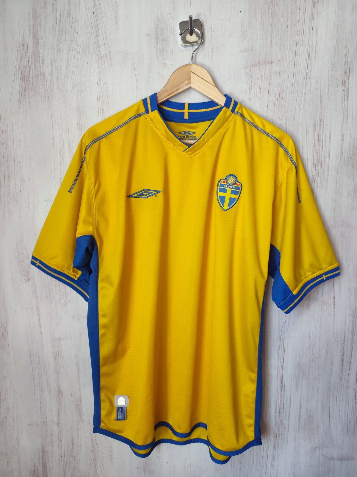 Sweden 2003 2004 2005 home Sz XL Umbro shirt jersey soccer football kit vintage