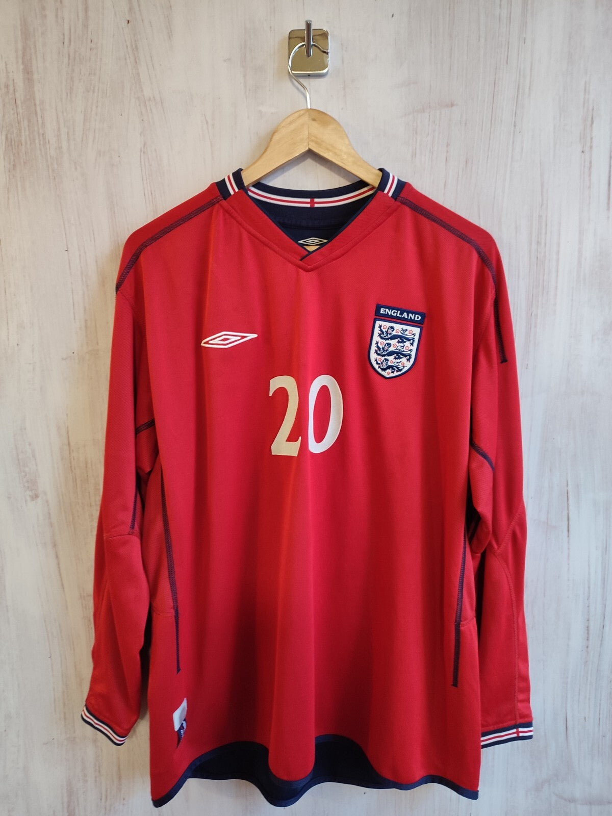 England 2002 2003 2004 #20 Vassell Away Sz XL REVERSIBLE Umbro shirt jersey kit