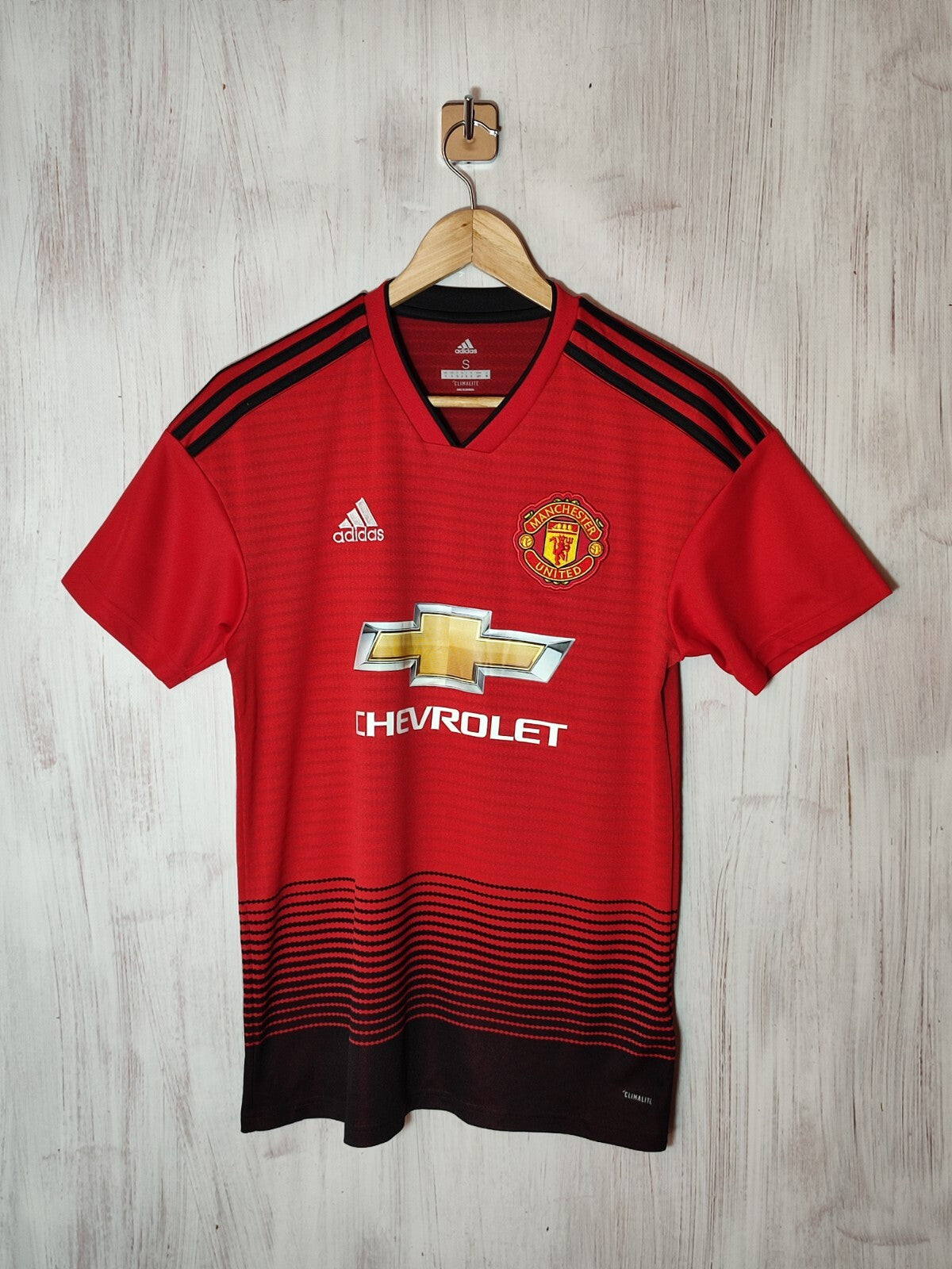 Manchester United 2018 2019 home Size S Adidas soccer shirt jersey football kit
