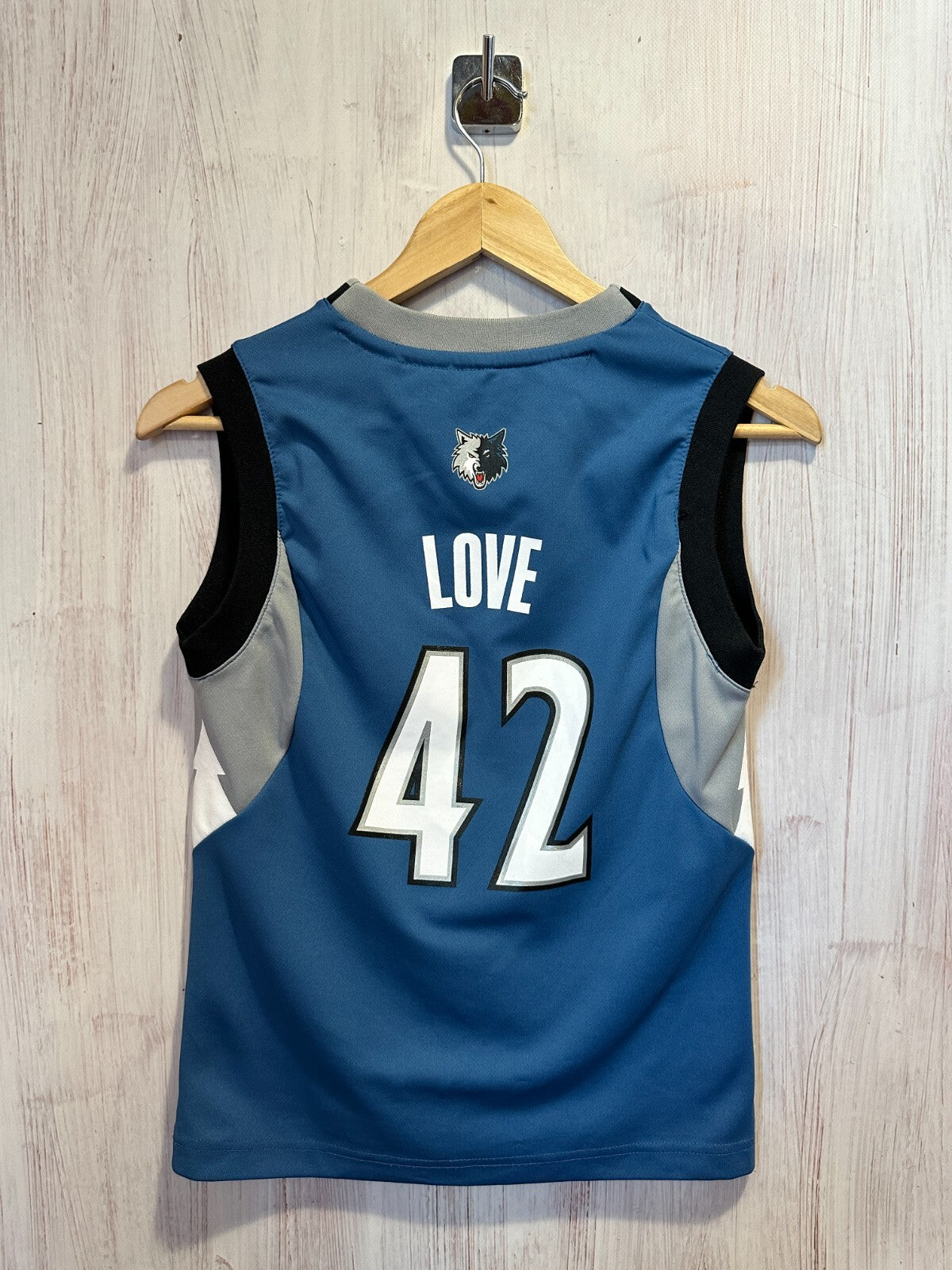 Kids 8Y Minnesota Timberwolves #42 Kevin Love Size S basketball shirt jersey kit