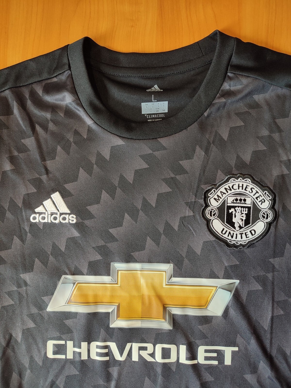 Manchester United 2017 2018 away Size L Adidas soccer shirt jersey football kit