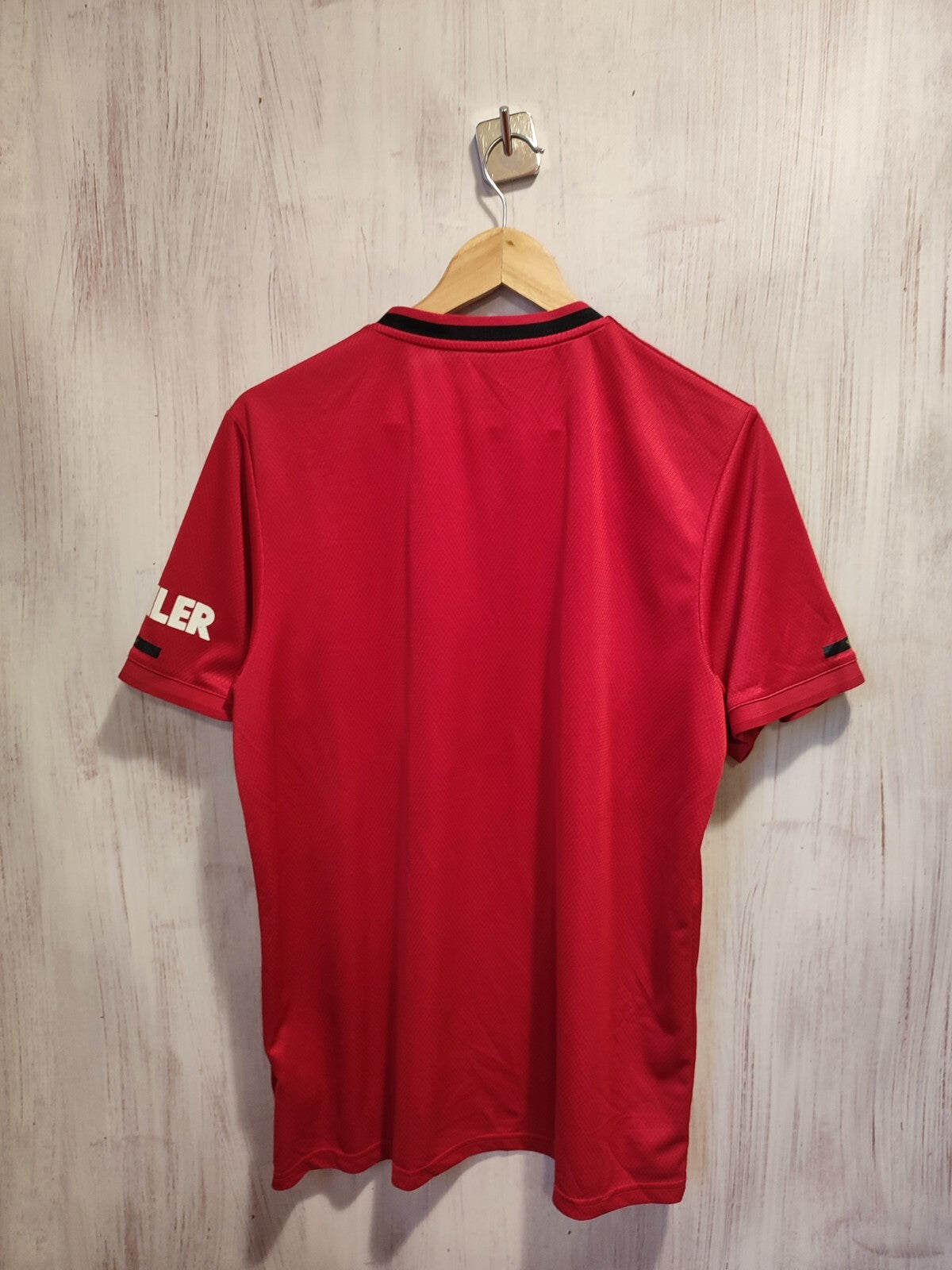 Manchester United 2019 2020 home Size L Adidas soccer shirt jersey football kit