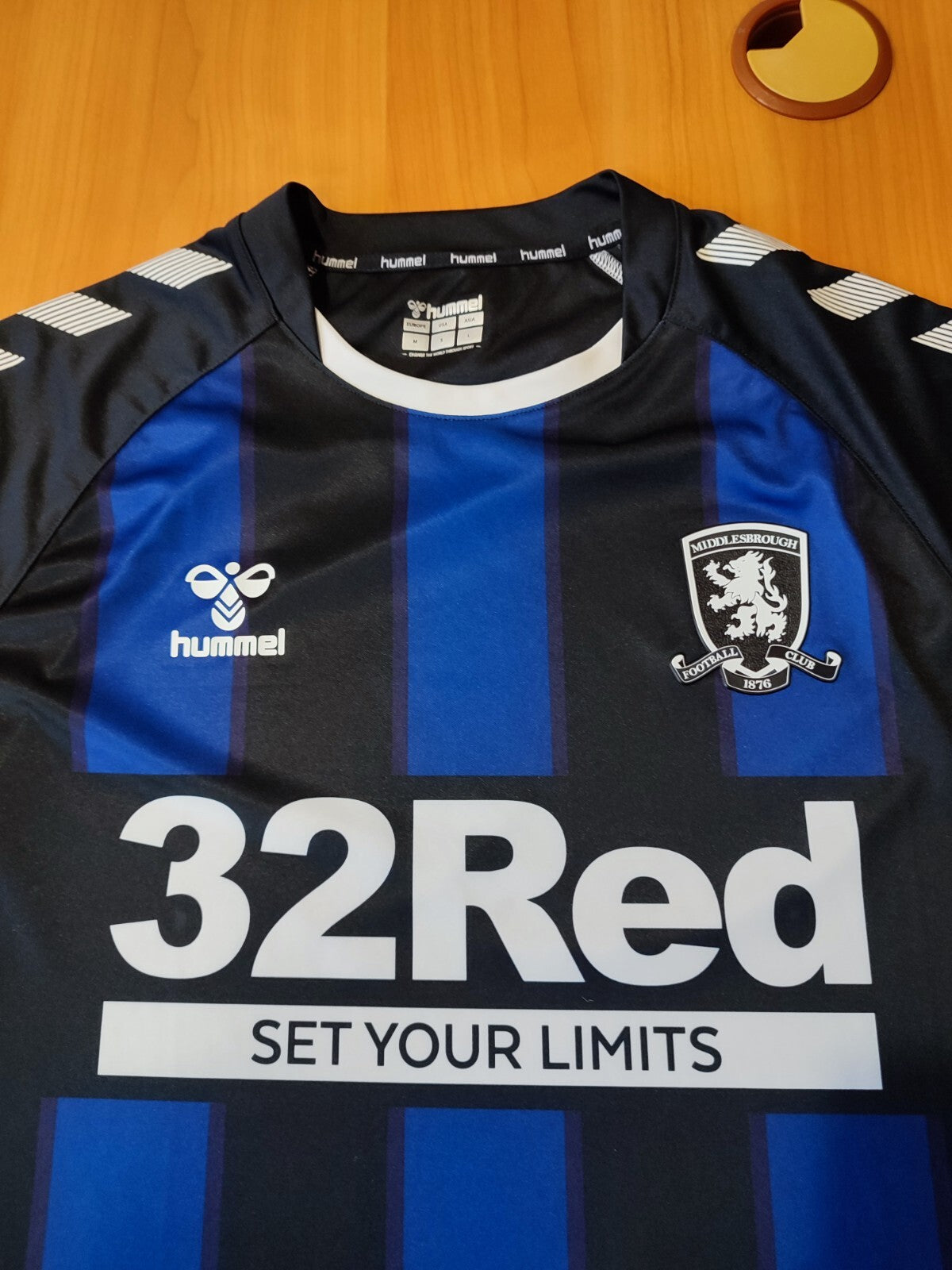 FC Middlesbrough 2020 2021 away Sz S football shirt jersey soccer Hummel kit tee