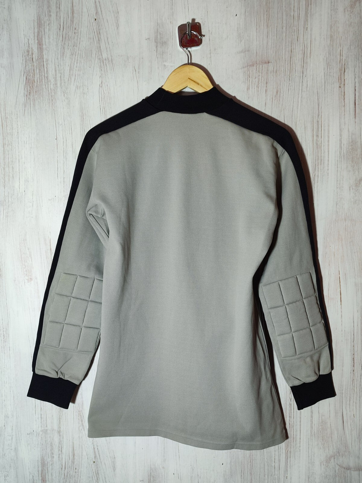 VINTAGE Puma goalkeeper template 1980's 80's Size M shirt jersey soccer kit GK