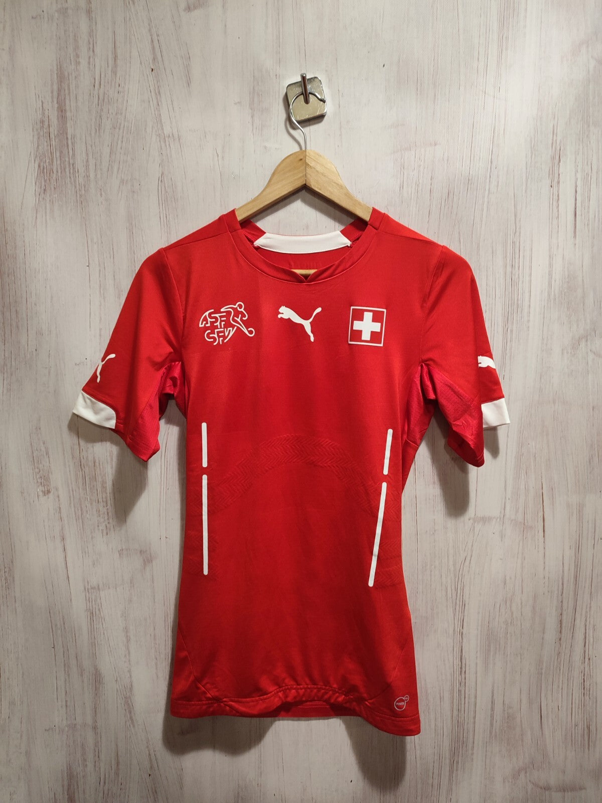 AUTHENTIC Switzerland 2014 2015 home Sz M soccer shirt jersey football kit Swiss