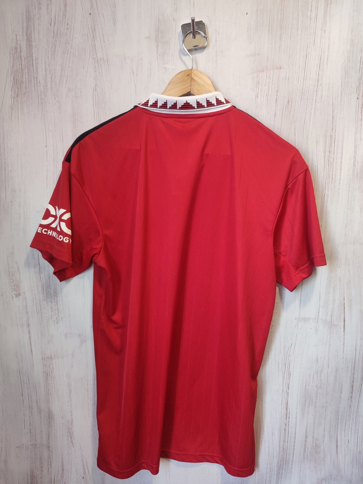 Manchester United 2022 2023 home Size M jersey shirt soccer football Adidas kit