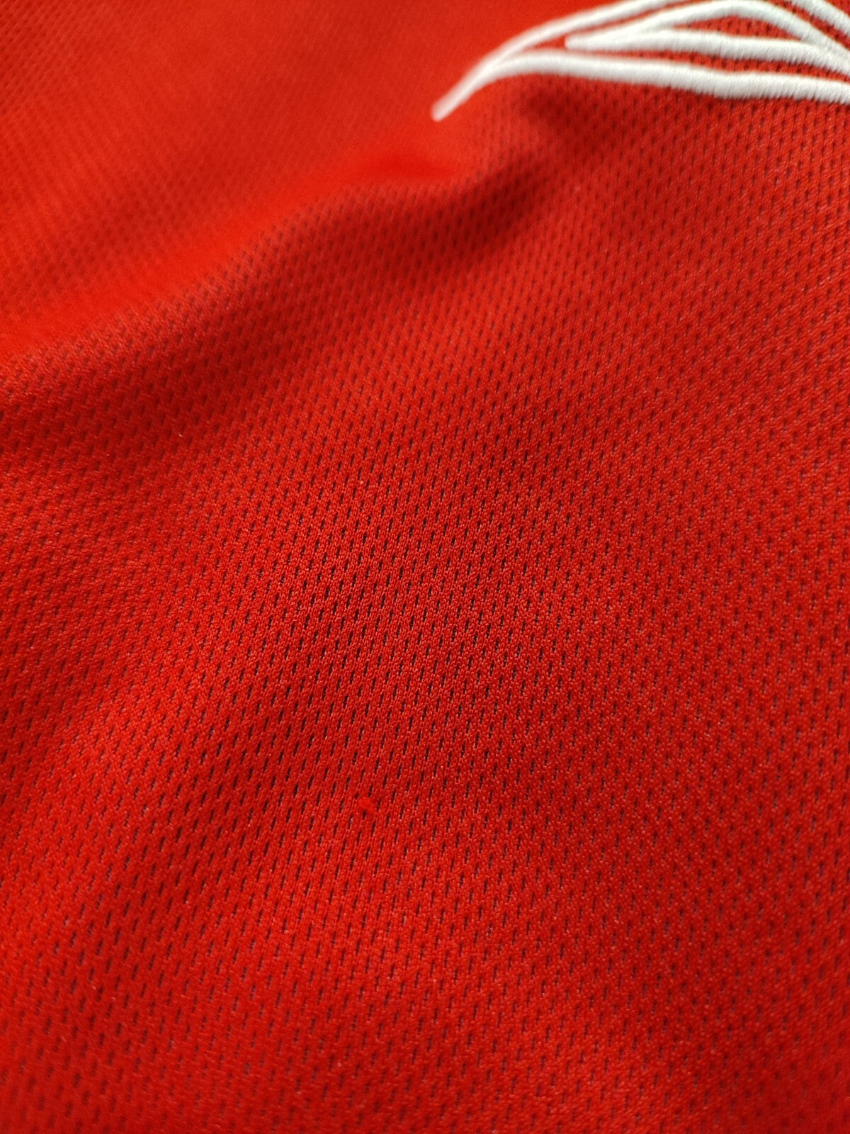 England 2002 2003 2004 #20 Vassell Away Sz XL REVERSIBLE Umbro shirt jersey kit