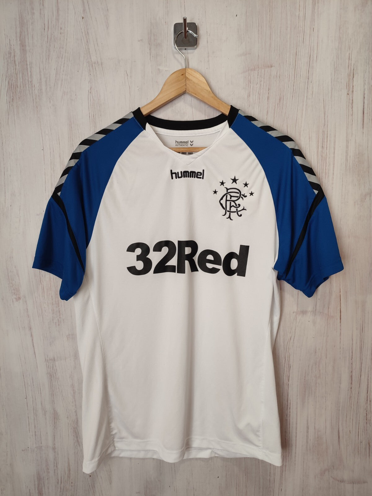 Glasgow Rangers 2018 training Size M Hummel football shirt jersey soccer kit tee