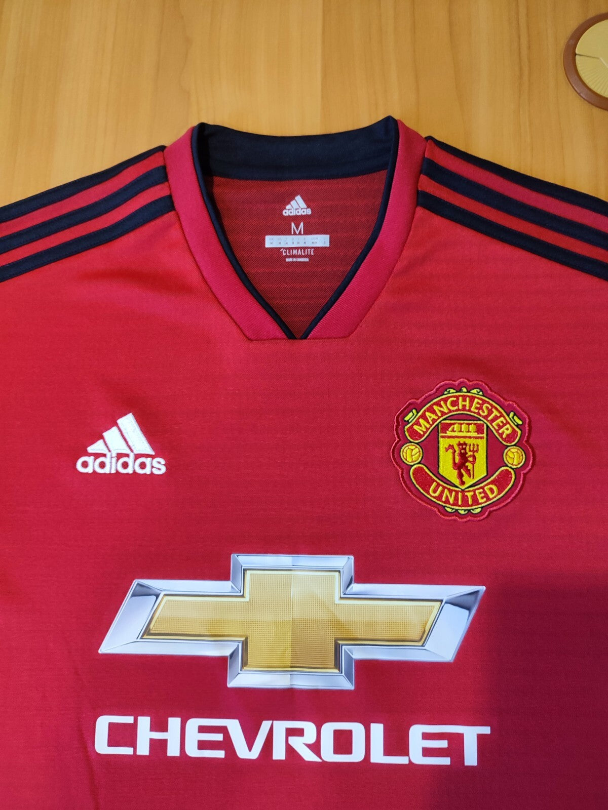 Manchester United 2018 2019 home Size M Adidas soccer shirt jersey football kit