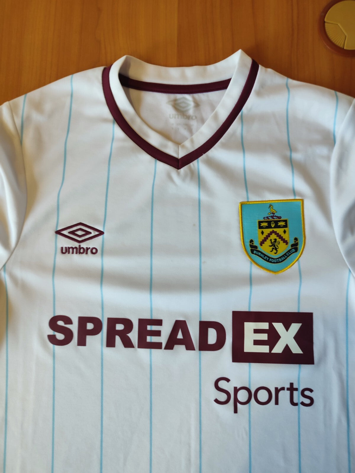 Burnley FC 2021 2022 away Size S Umbro football shirt soccer jersey kit tee