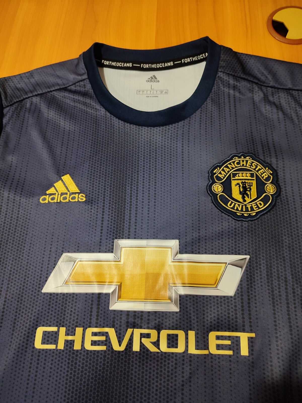 Manchester United 2018 2019 third Size L Adidas soccer shirt jersey 3rd kit tee